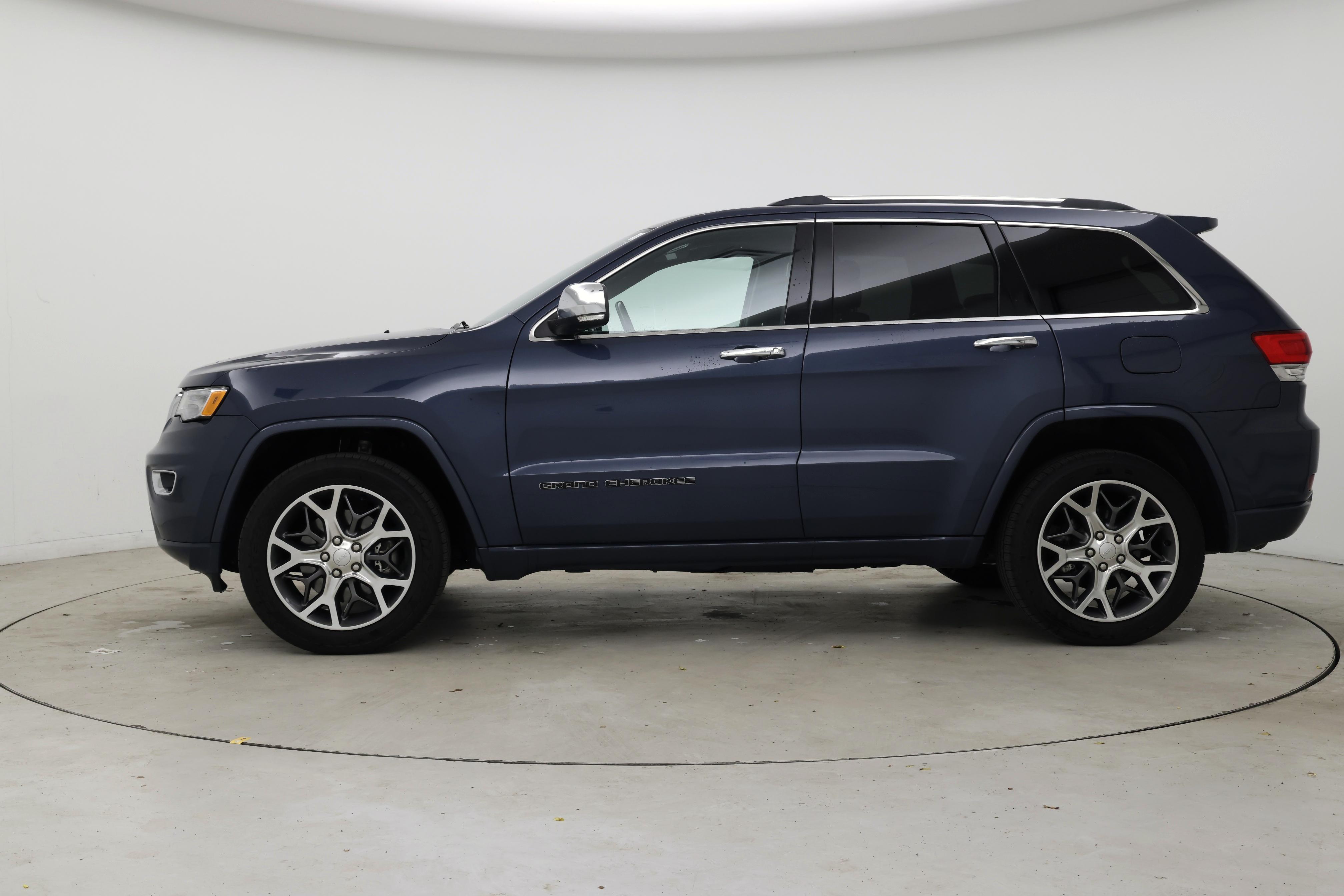 Thumbnail: 2021 Jeep Grand Cherokee - 3