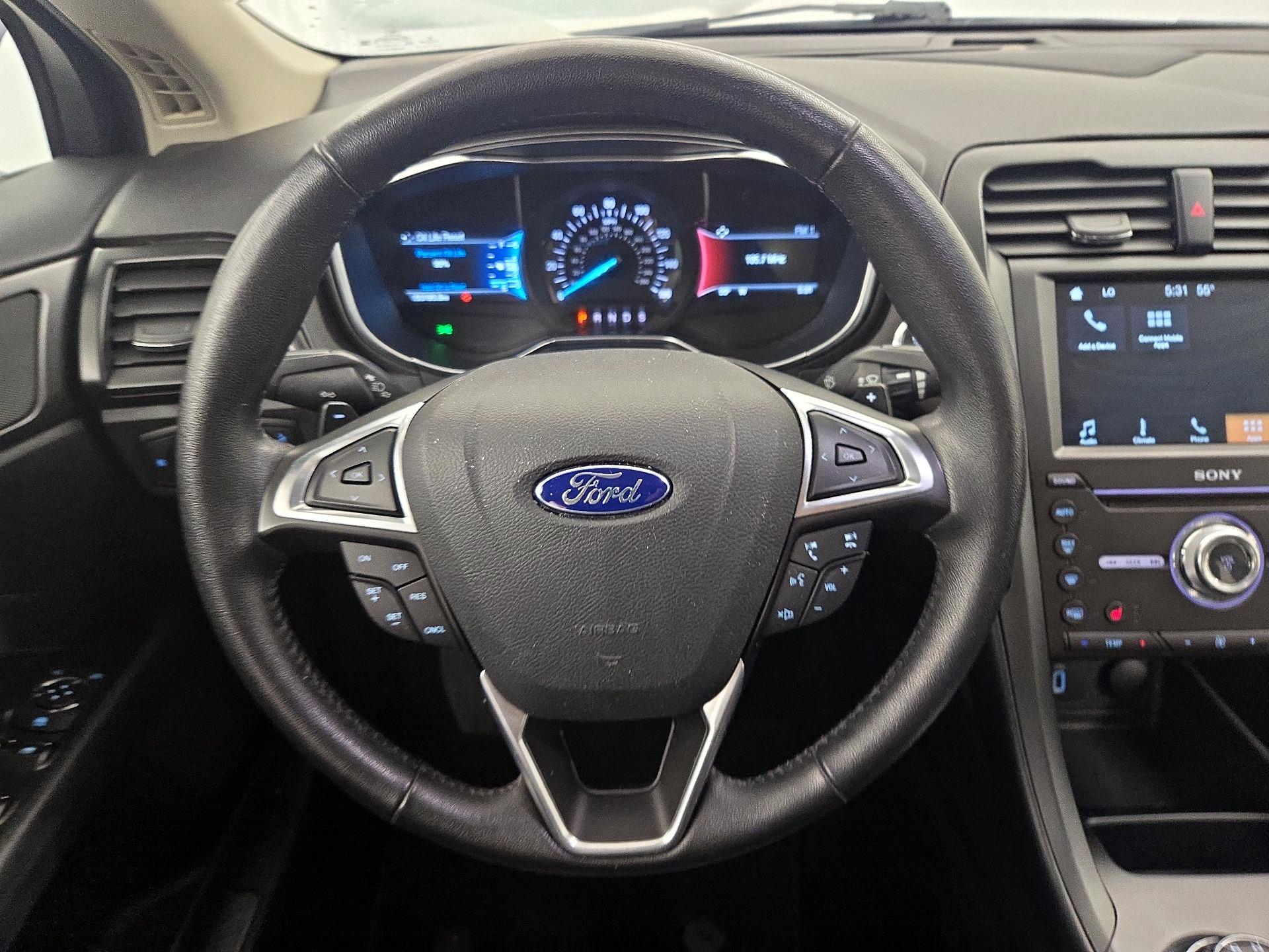 Thumbnail: 2017 Ford Fusion - 10