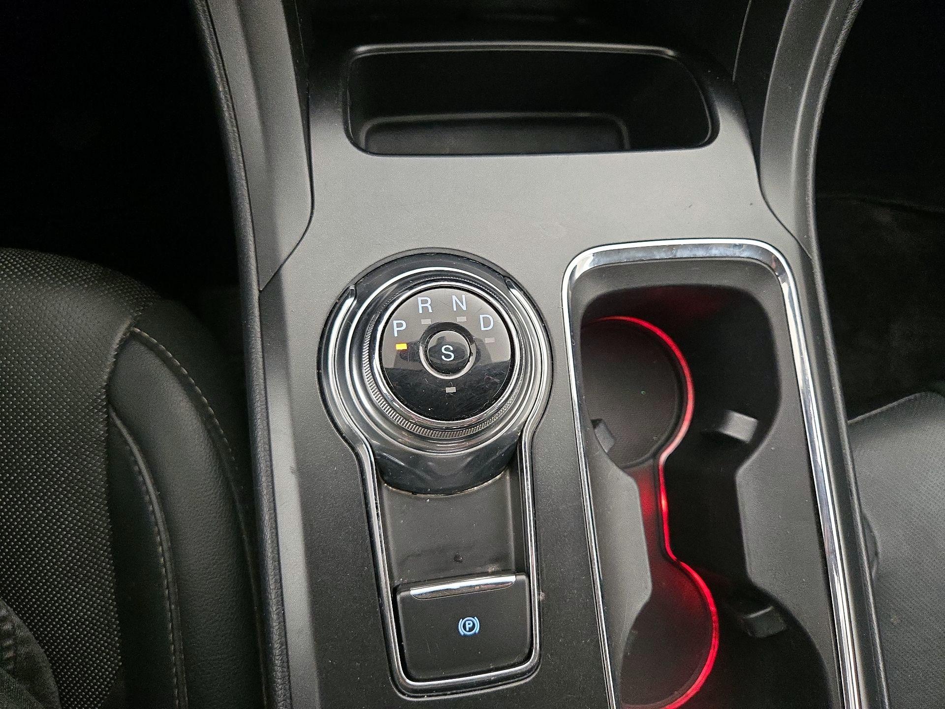 Thumbnail: 2017 Ford Fusion - 17