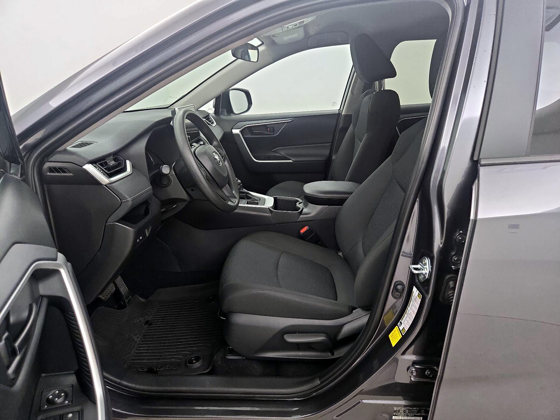 Thumbnail: 2025 Toyota RAV4 - 11