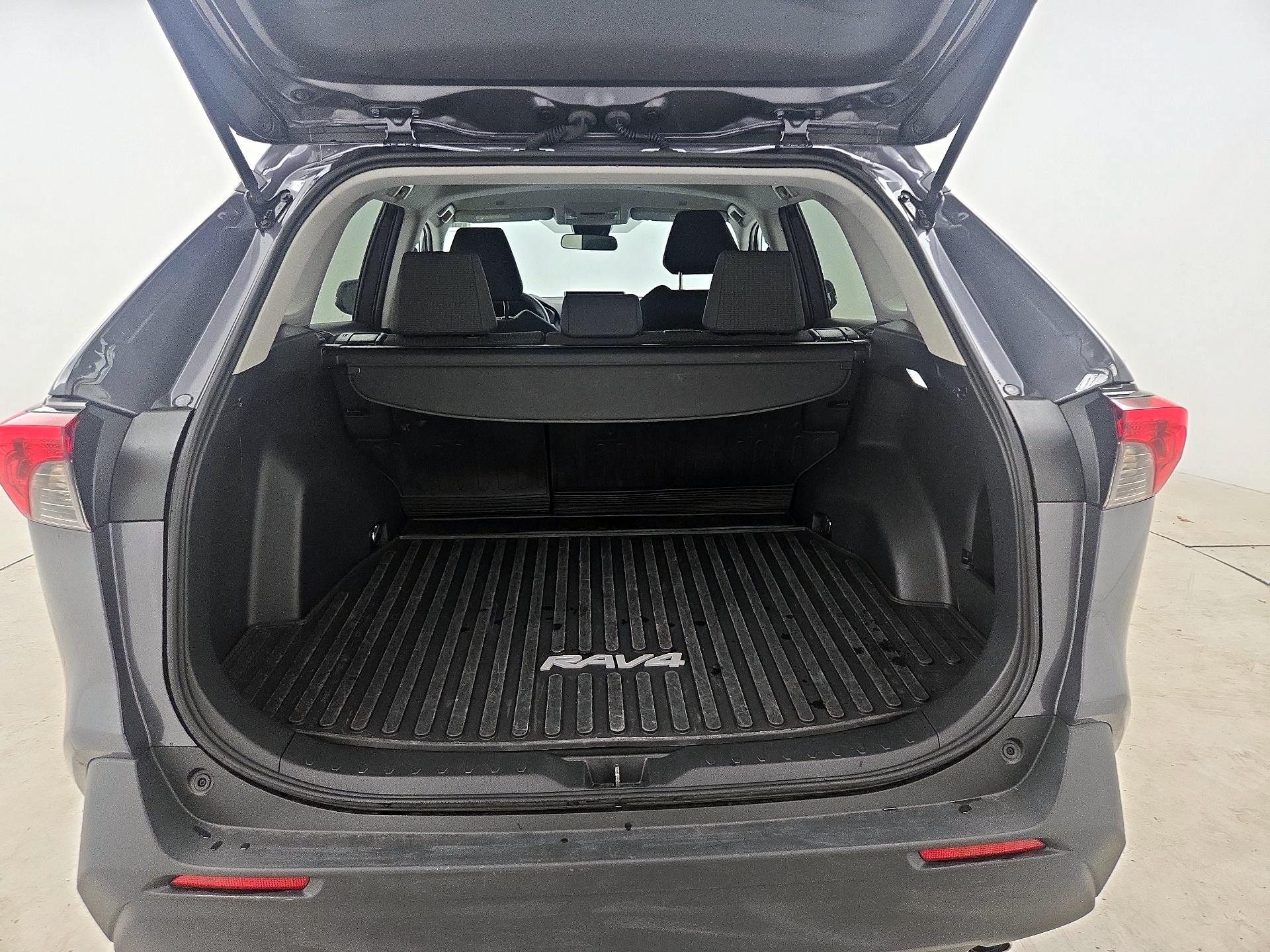 Thumbnail: 2025 Toyota RAV4 - 20