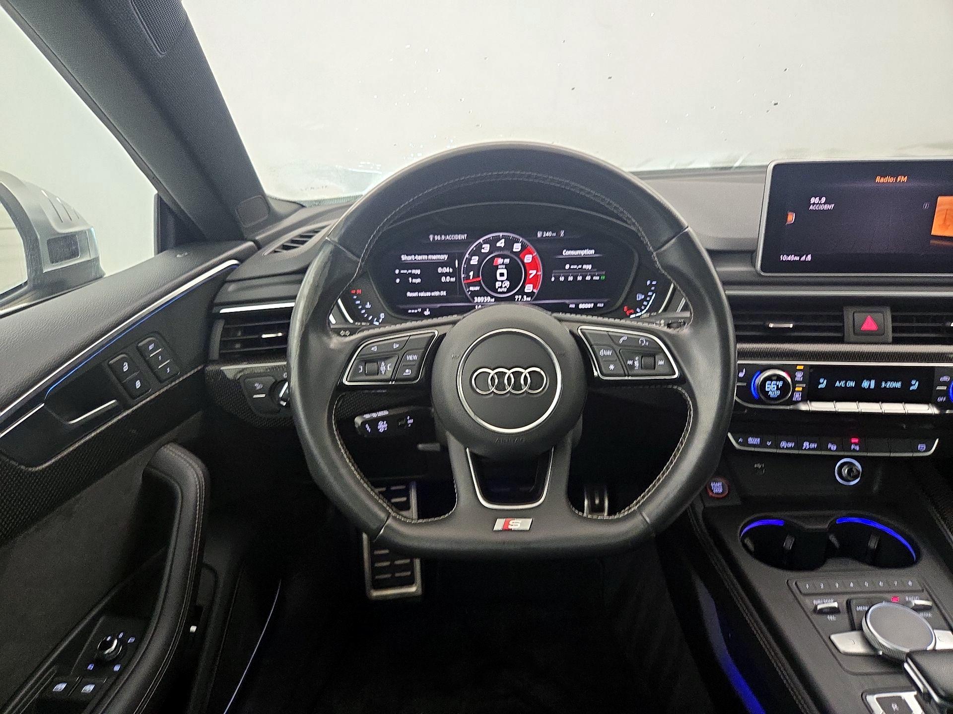 Thumbnail: 2019 Audi S5 - 10