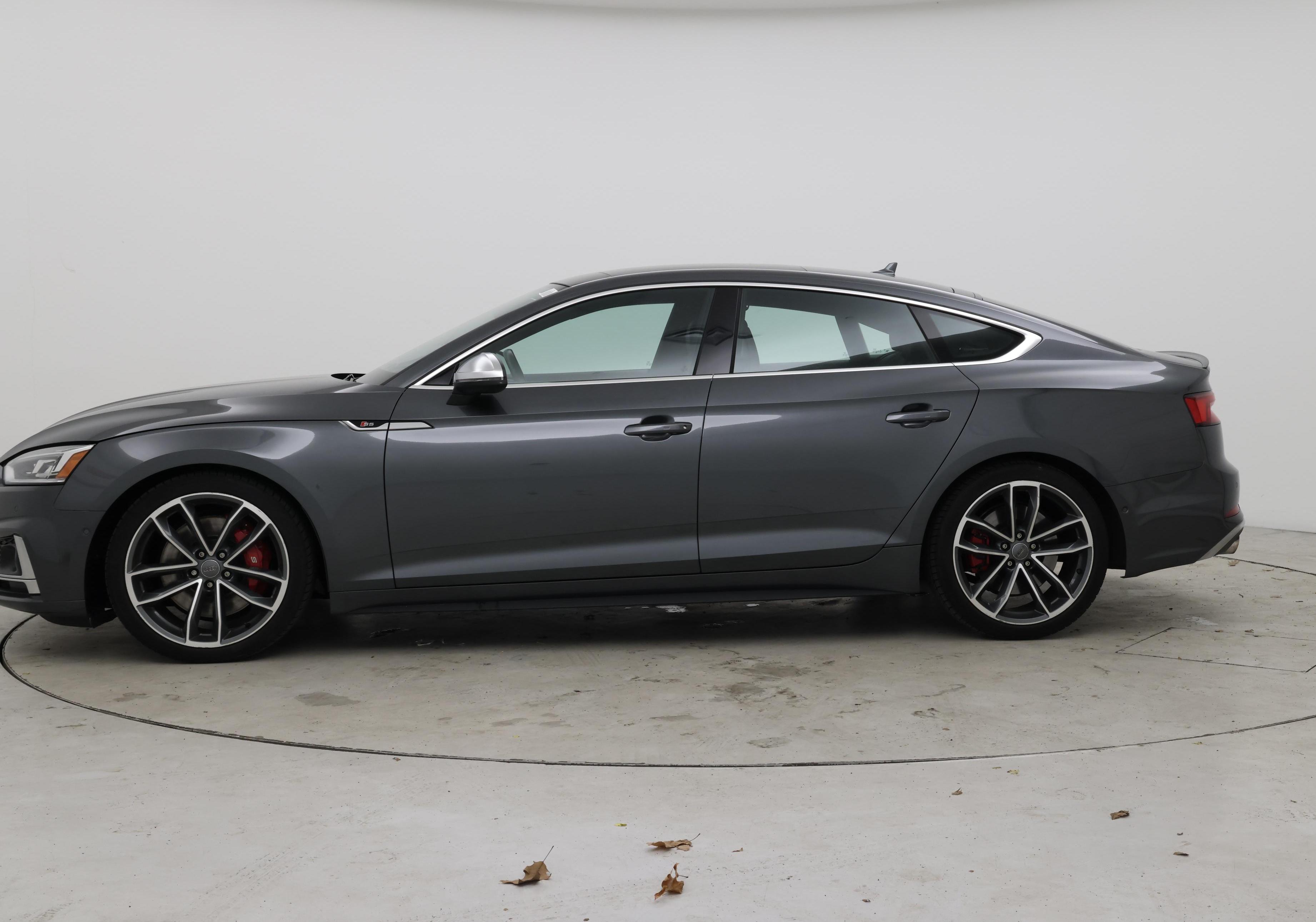 Thumbnail: 2019 Audi S5 - 3