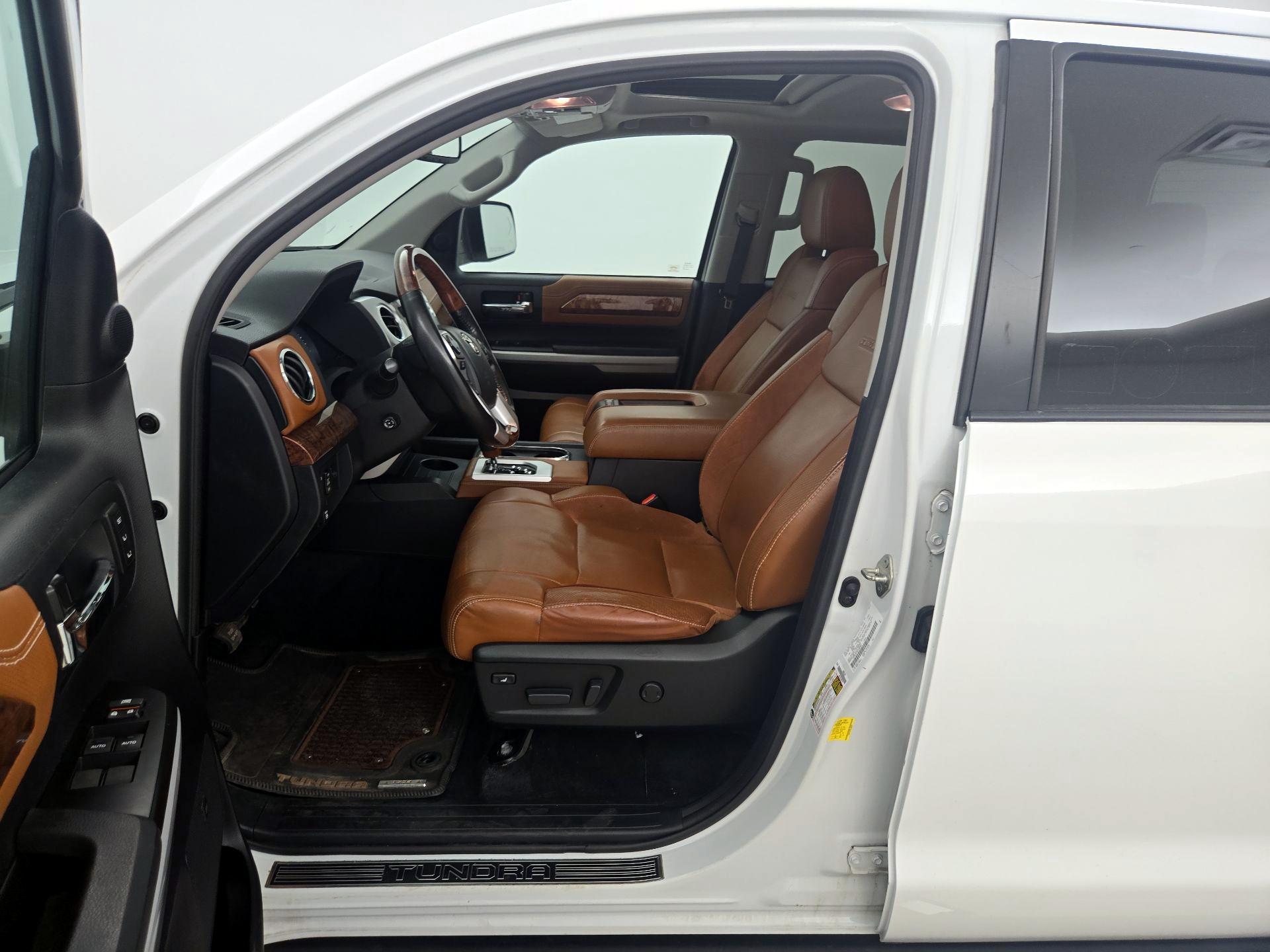 Thumbnail: 2020 Toyota Tundra - 11