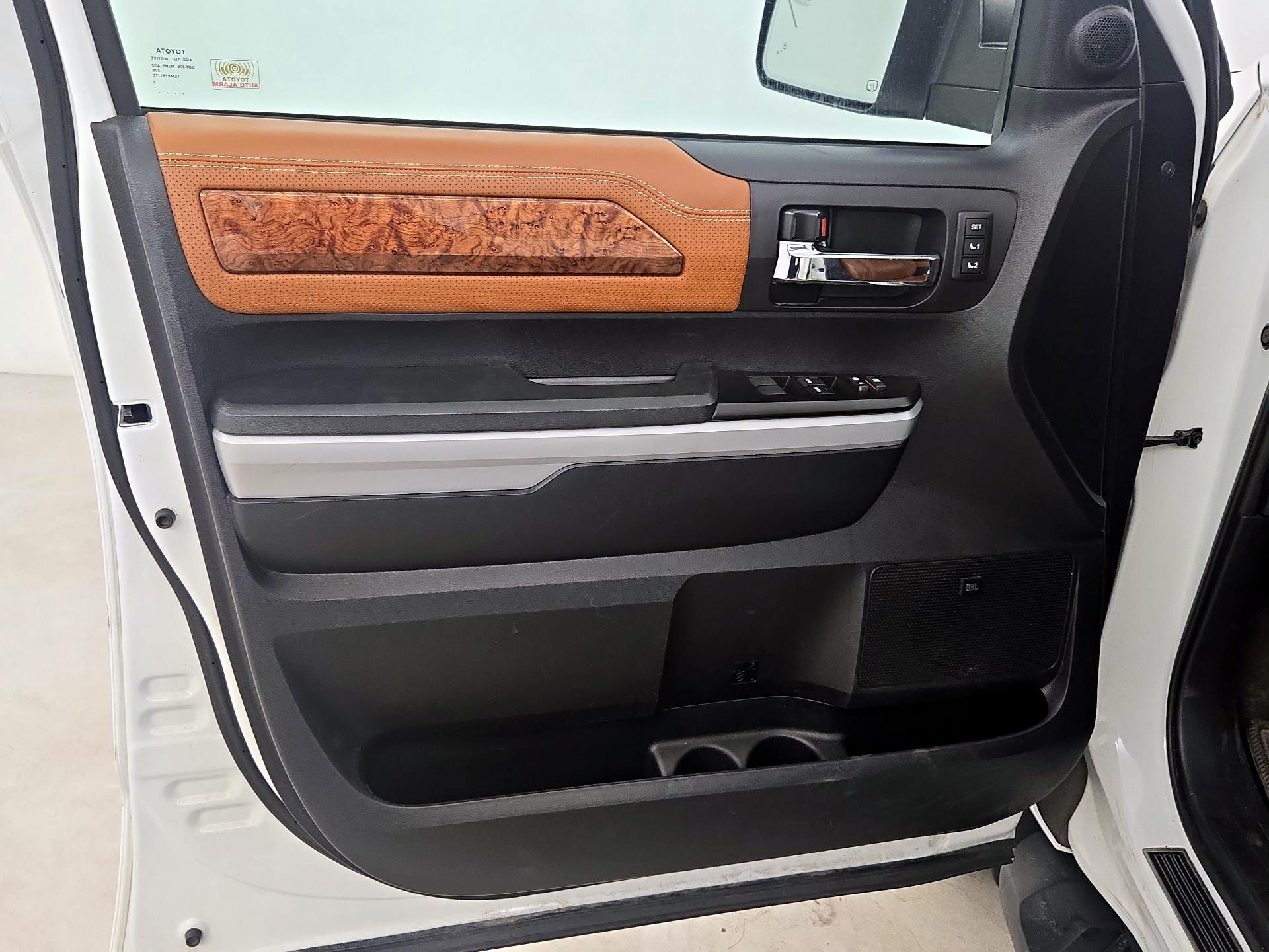 Thumbnail: 2020 Toyota Tundra - 12