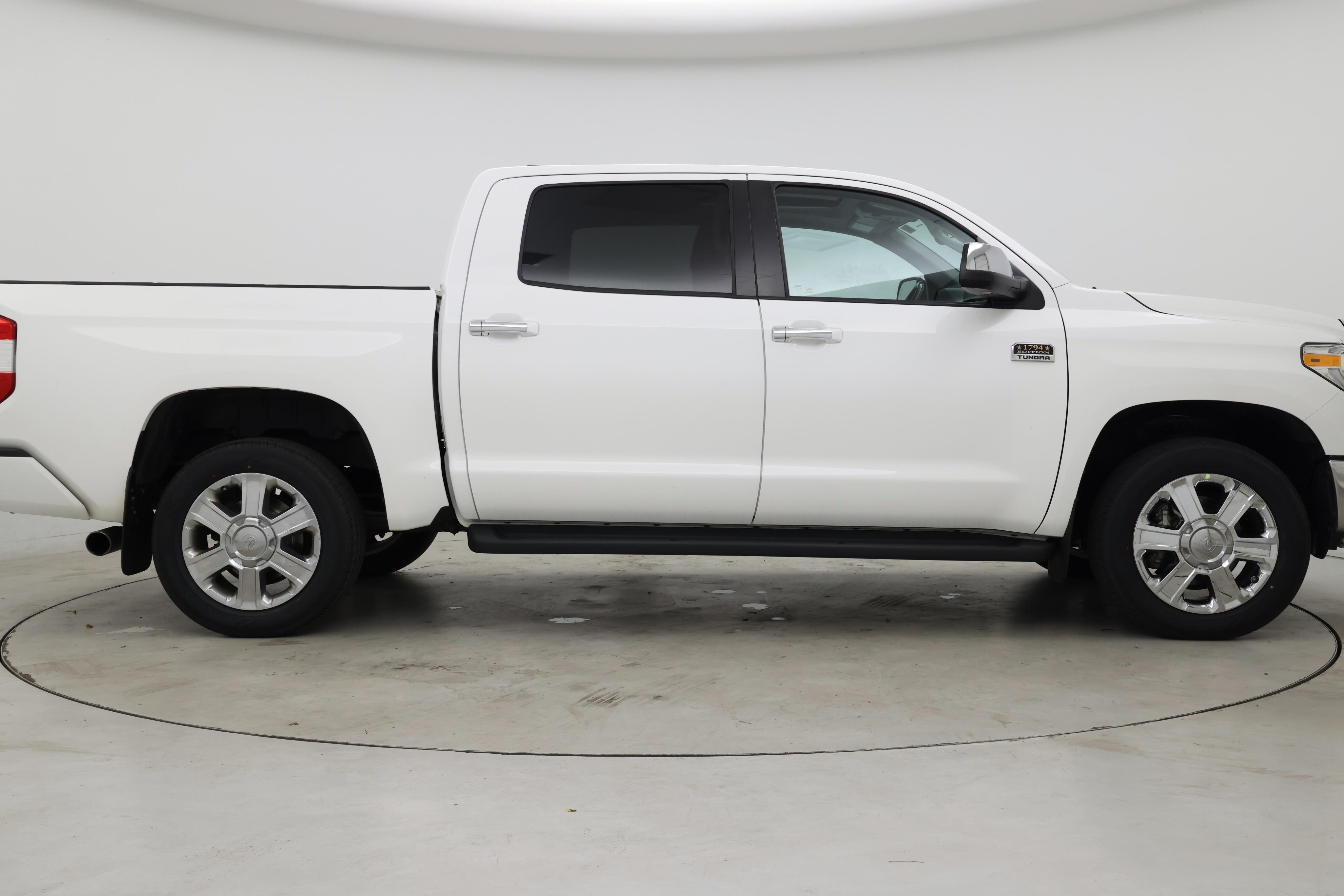 Thumbnail: 2020 Toyota Tundra - 7