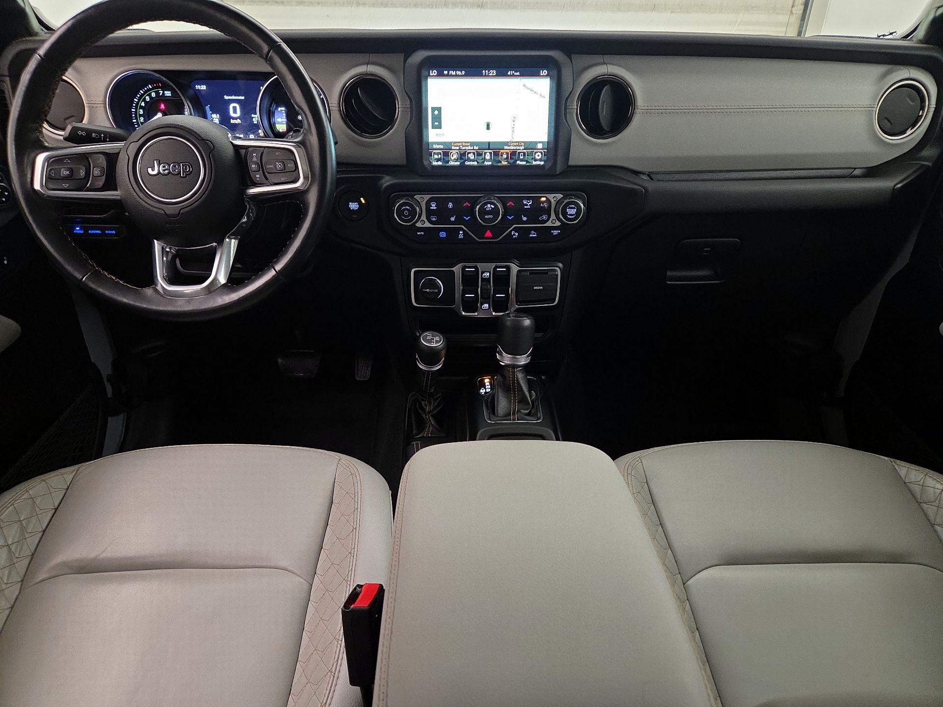 Thumbnail: 2022 Jeep Wrangler - 9