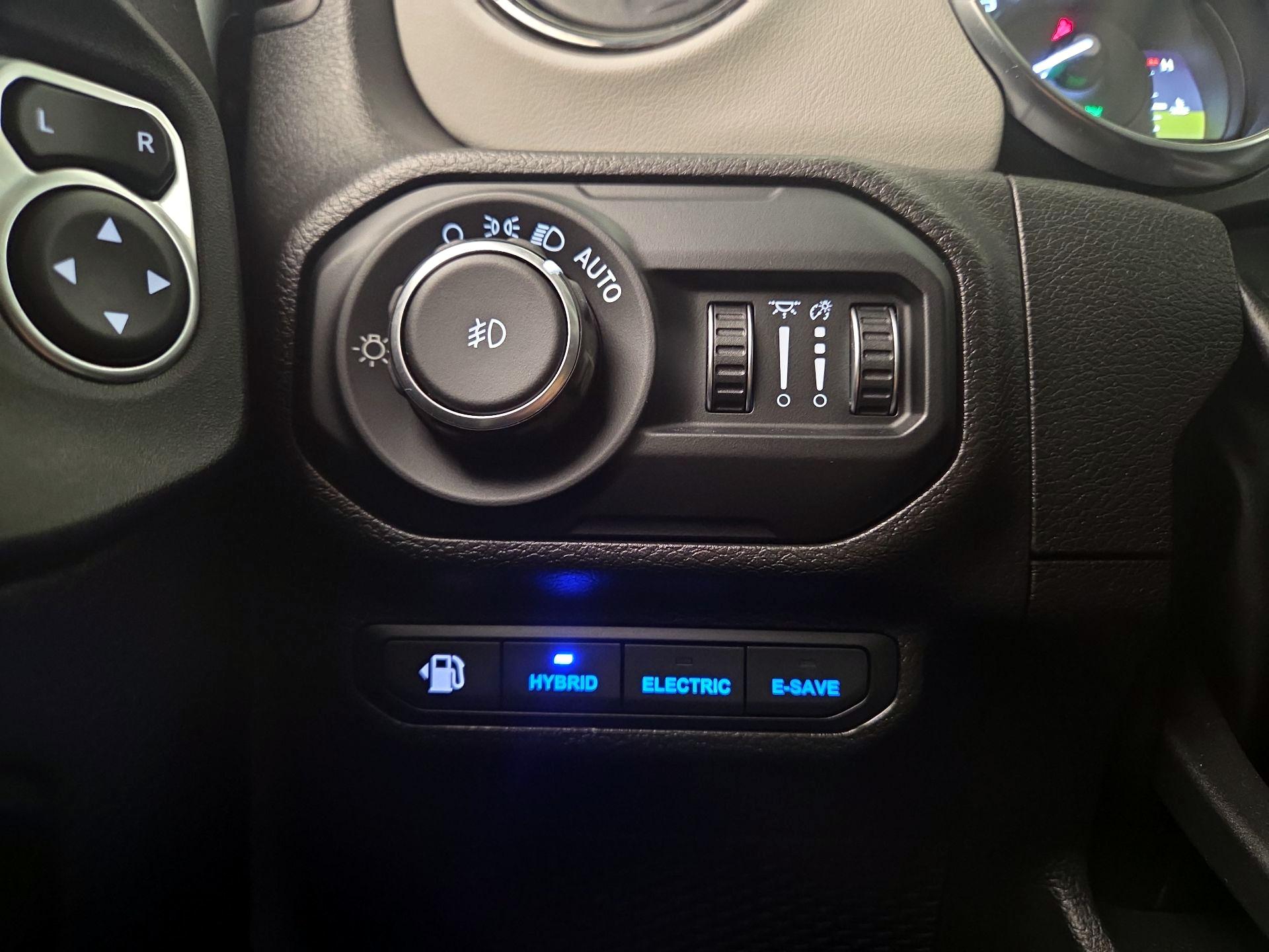 Thumbnail: 2022 Jeep Wrangler - 13