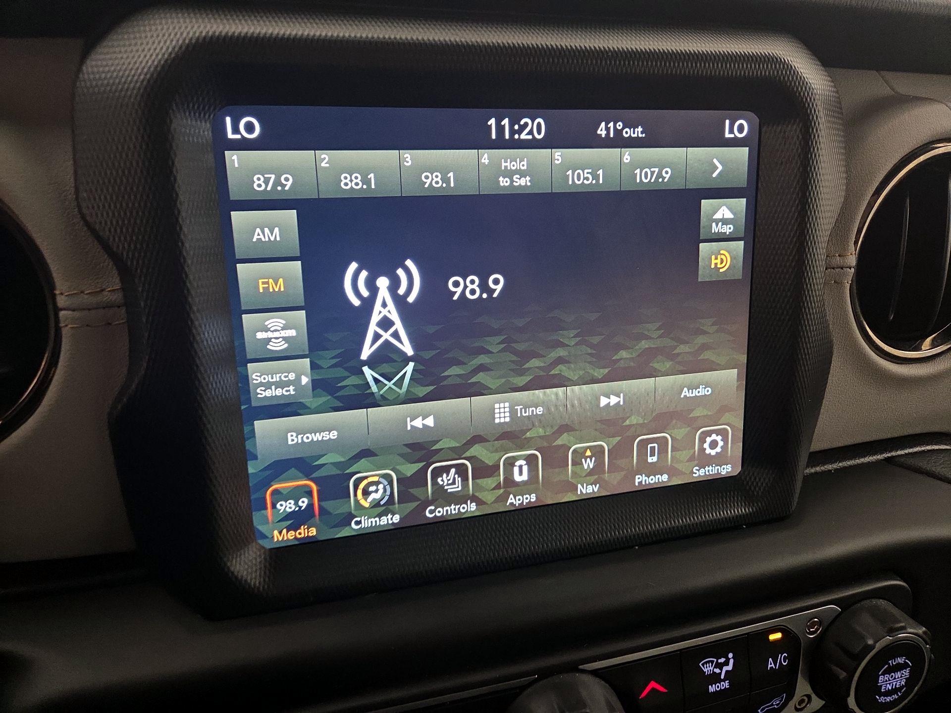 Thumbnail: 2022 Jeep Wrangler - 16