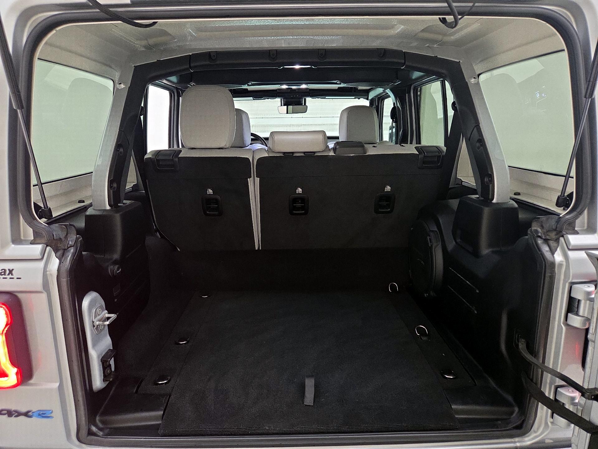 Thumbnail: 2022 Jeep Wrangler - 20