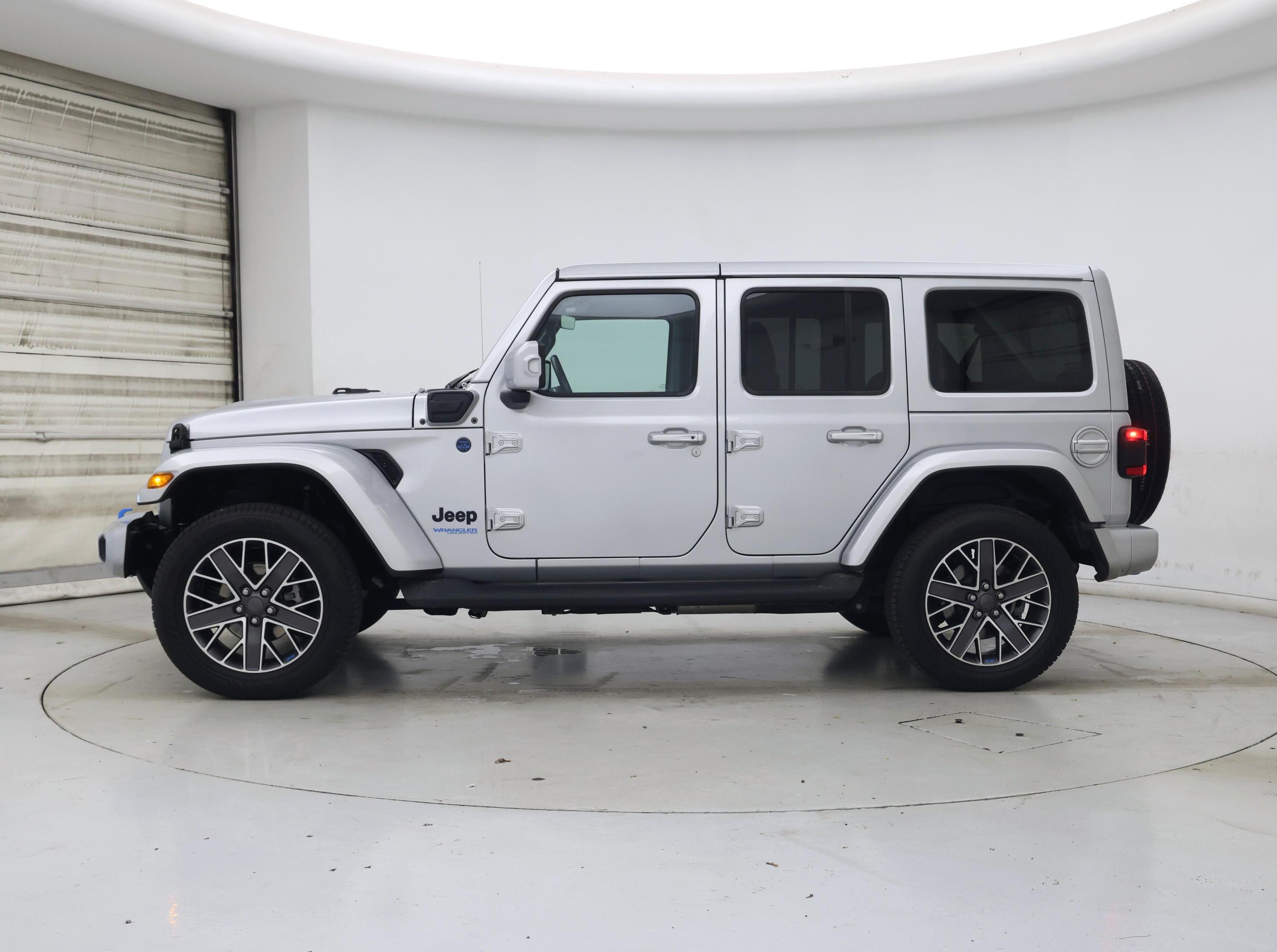 Thumbnail: 2022 Jeep Wrangler - 3