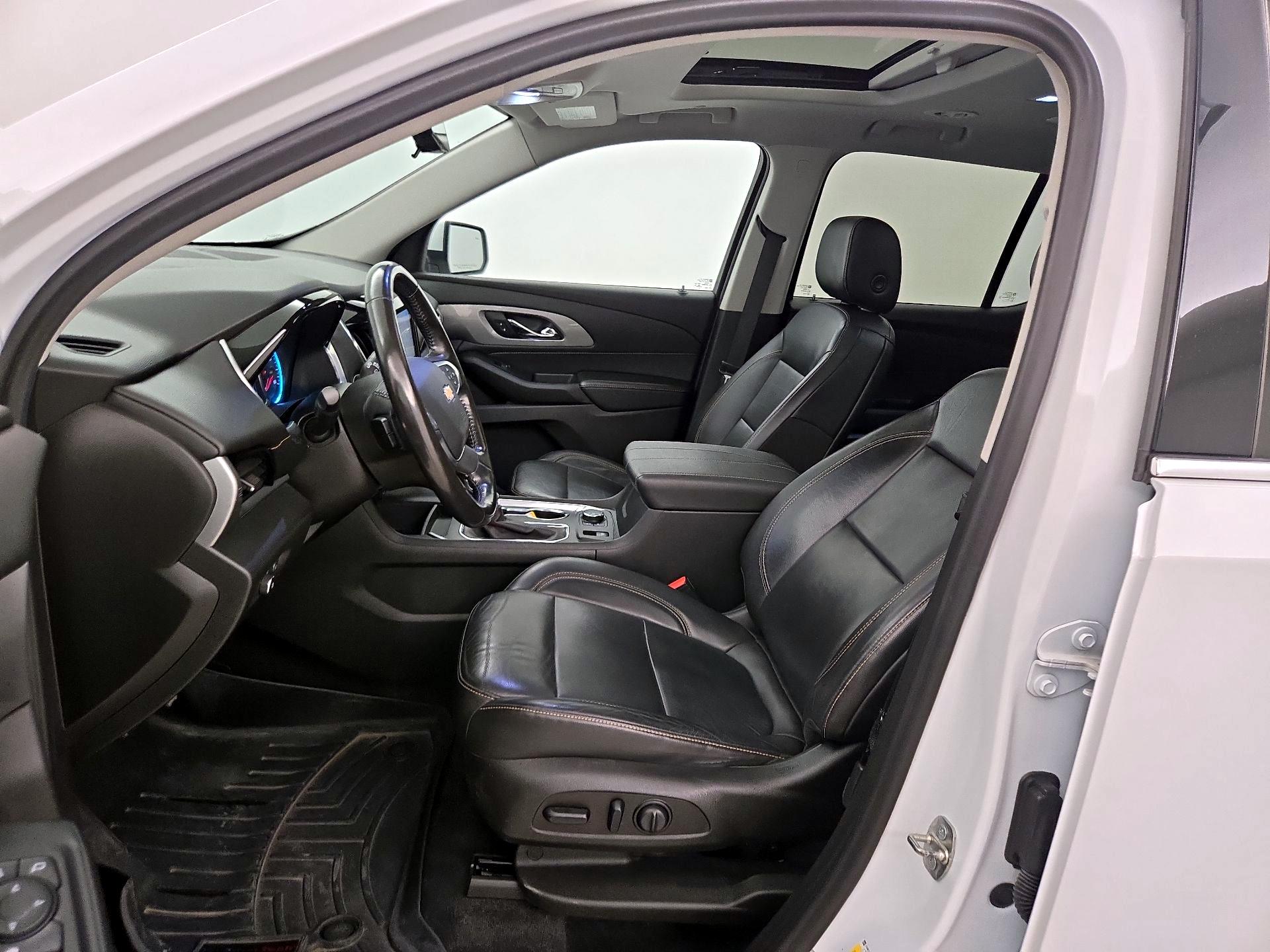 Thumbnail: 2021 Chevrolet Traverse - 11