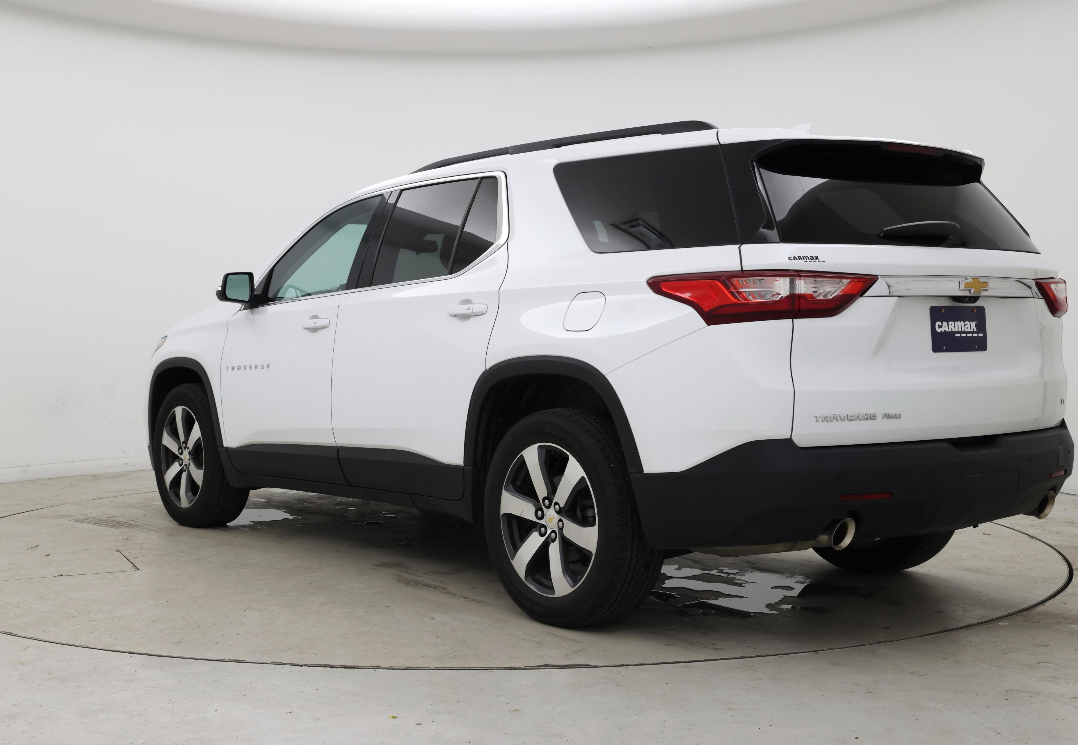 Thumbnail: 2021 Chevrolet Traverse - 2