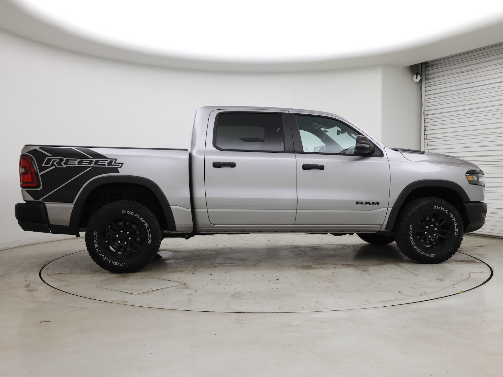 2025 RAM Ram 1500 Pickup Rebel - Photo 8