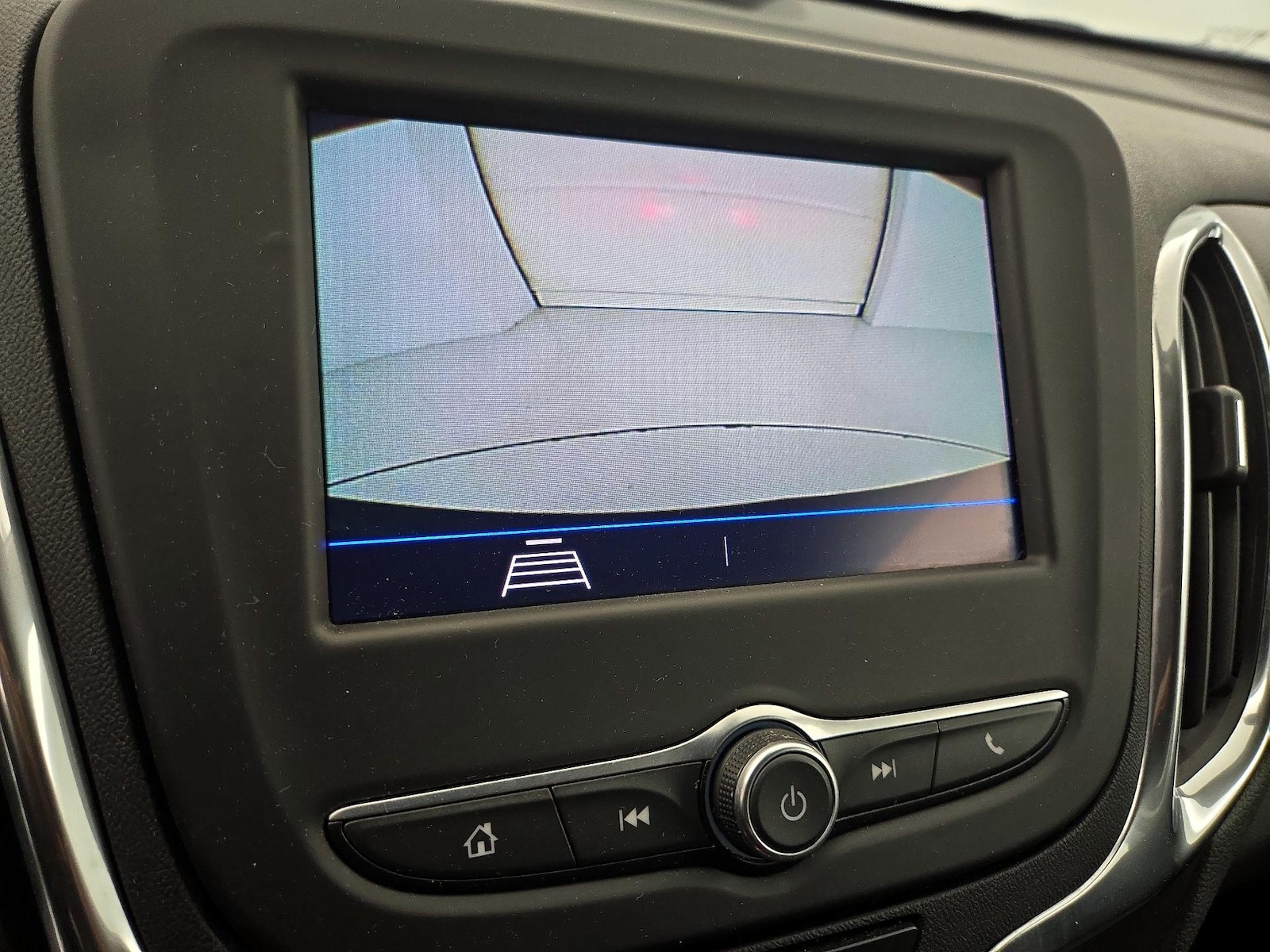 2020 Chevrolet Equinox LT - Photo 15