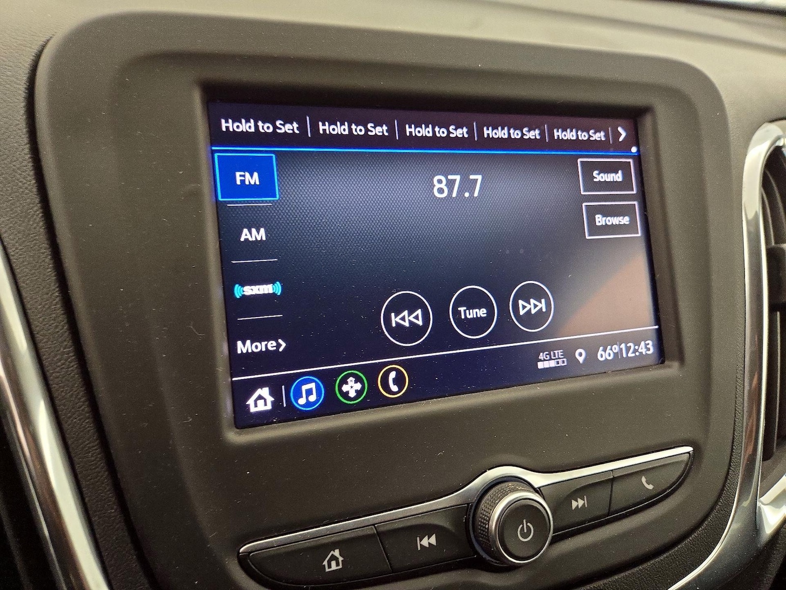 2020 Chevrolet Equinox LT - Photo 16