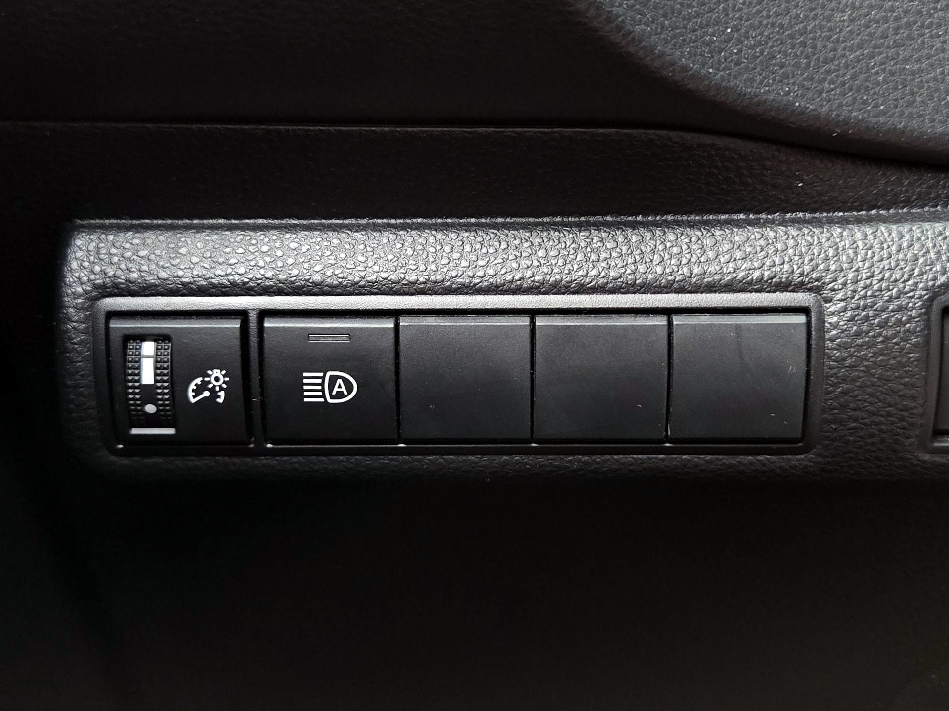 Thumbnail: 2023 Toyota Corolla - 13