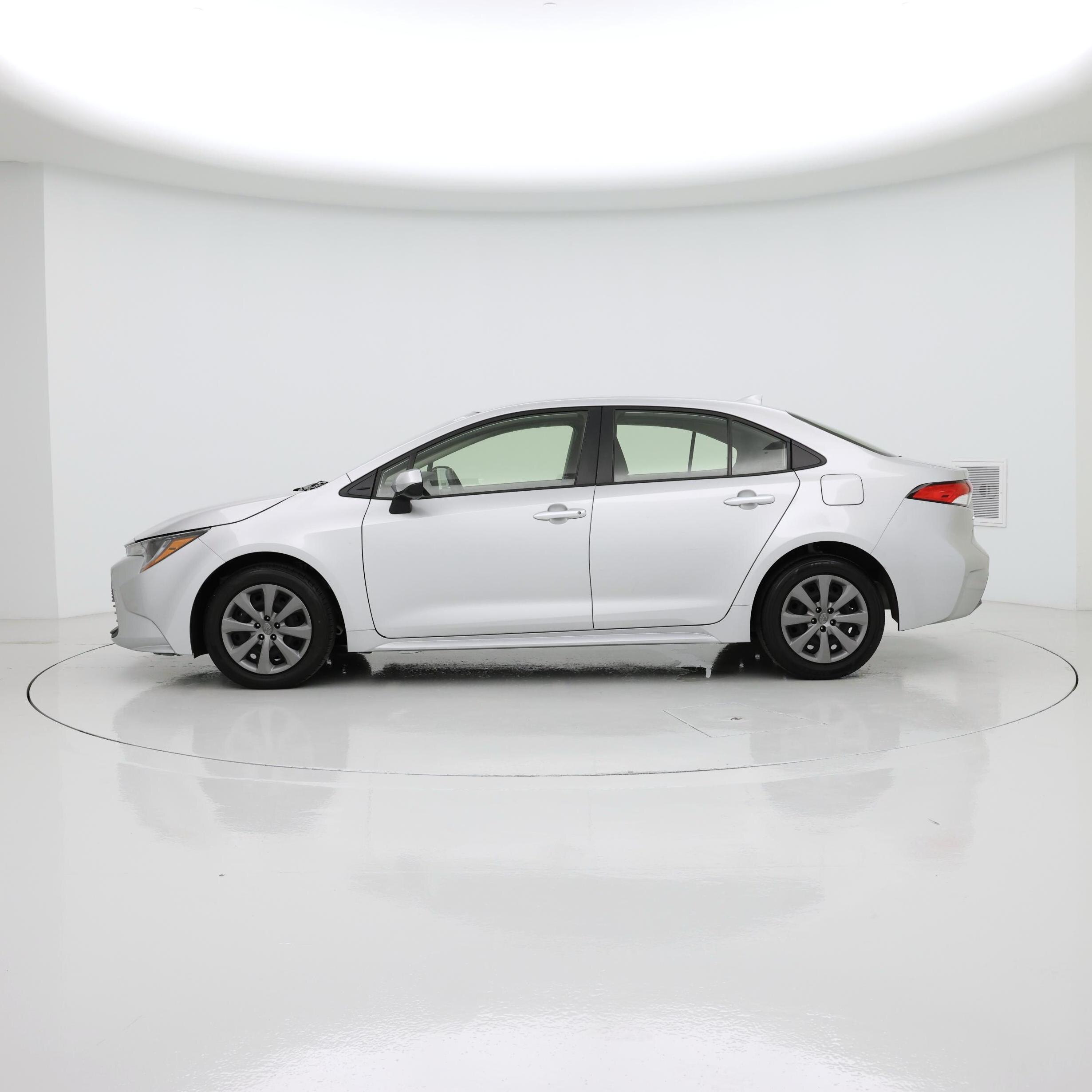 Thumbnail: 2023 Toyota Corolla - 3