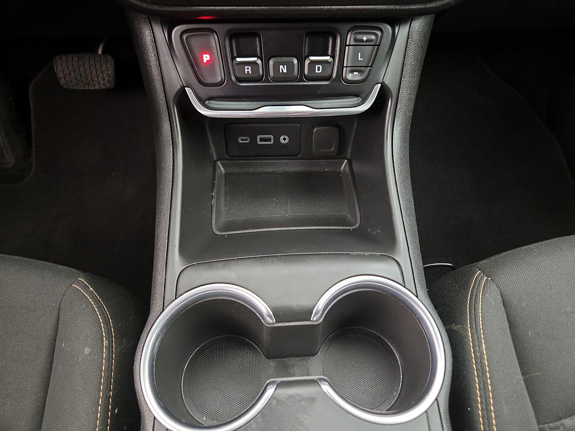 Thumbnail: 2021 GMC Terrain - 17