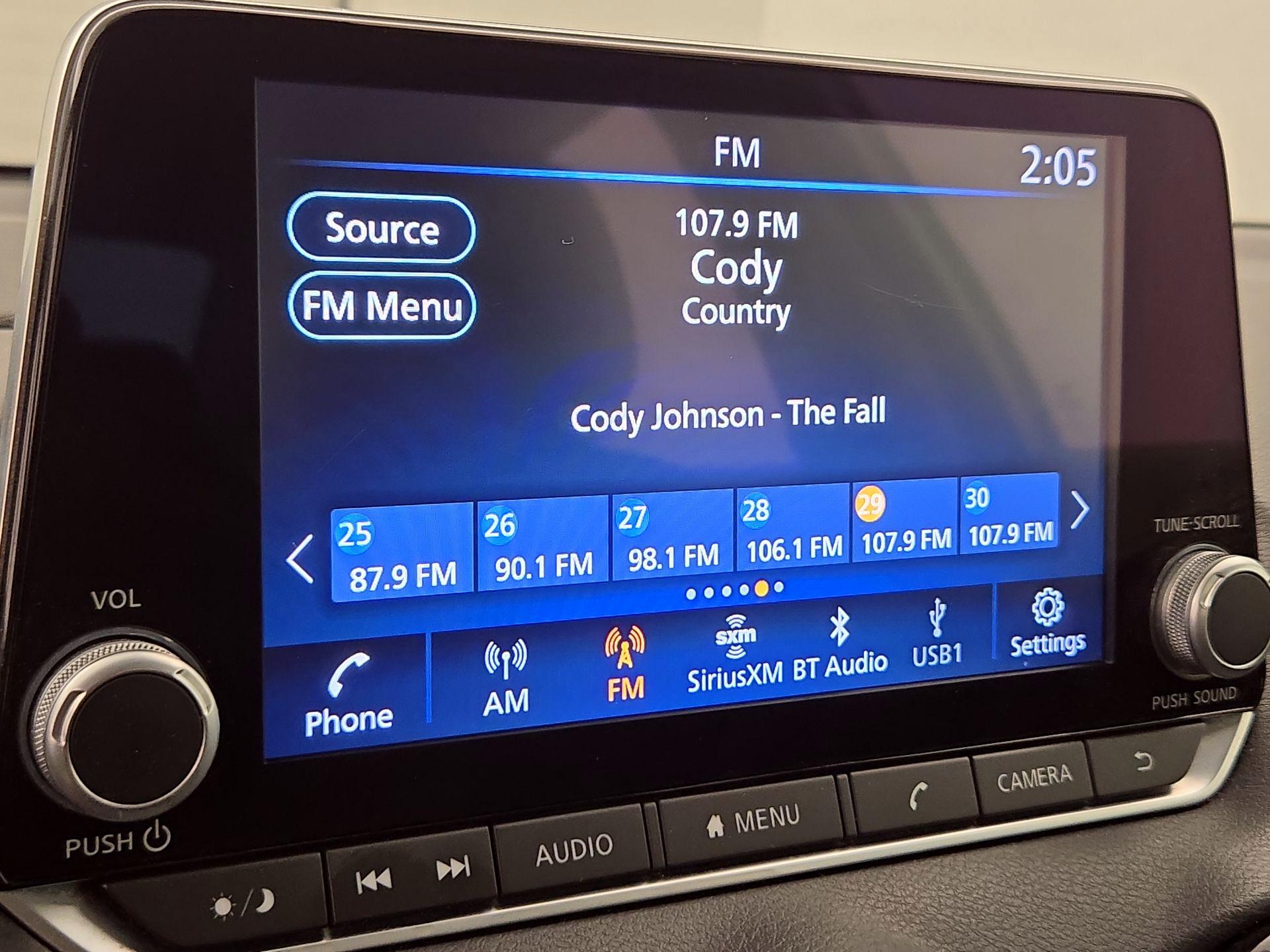 Thumbnail: 2023 Nissan Sentra - 15