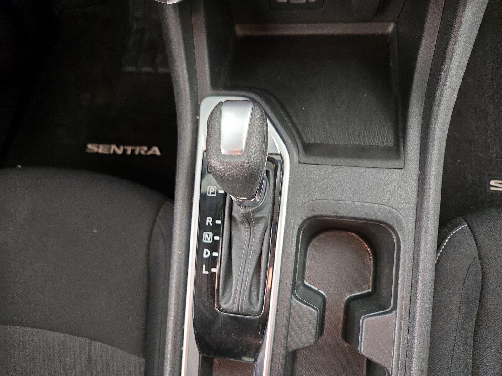 2023 Nissan Sentra SV - Photo 18