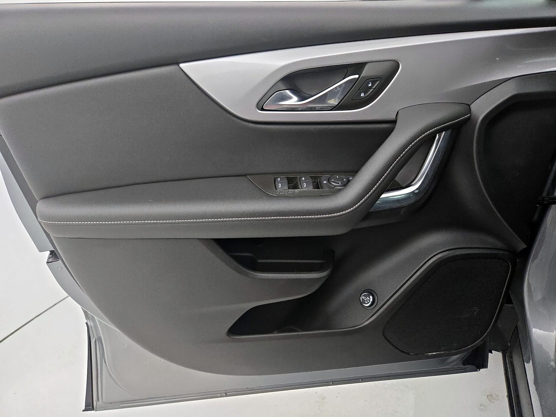 Thumbnail: 2023 Chevrolet Blazer - 12