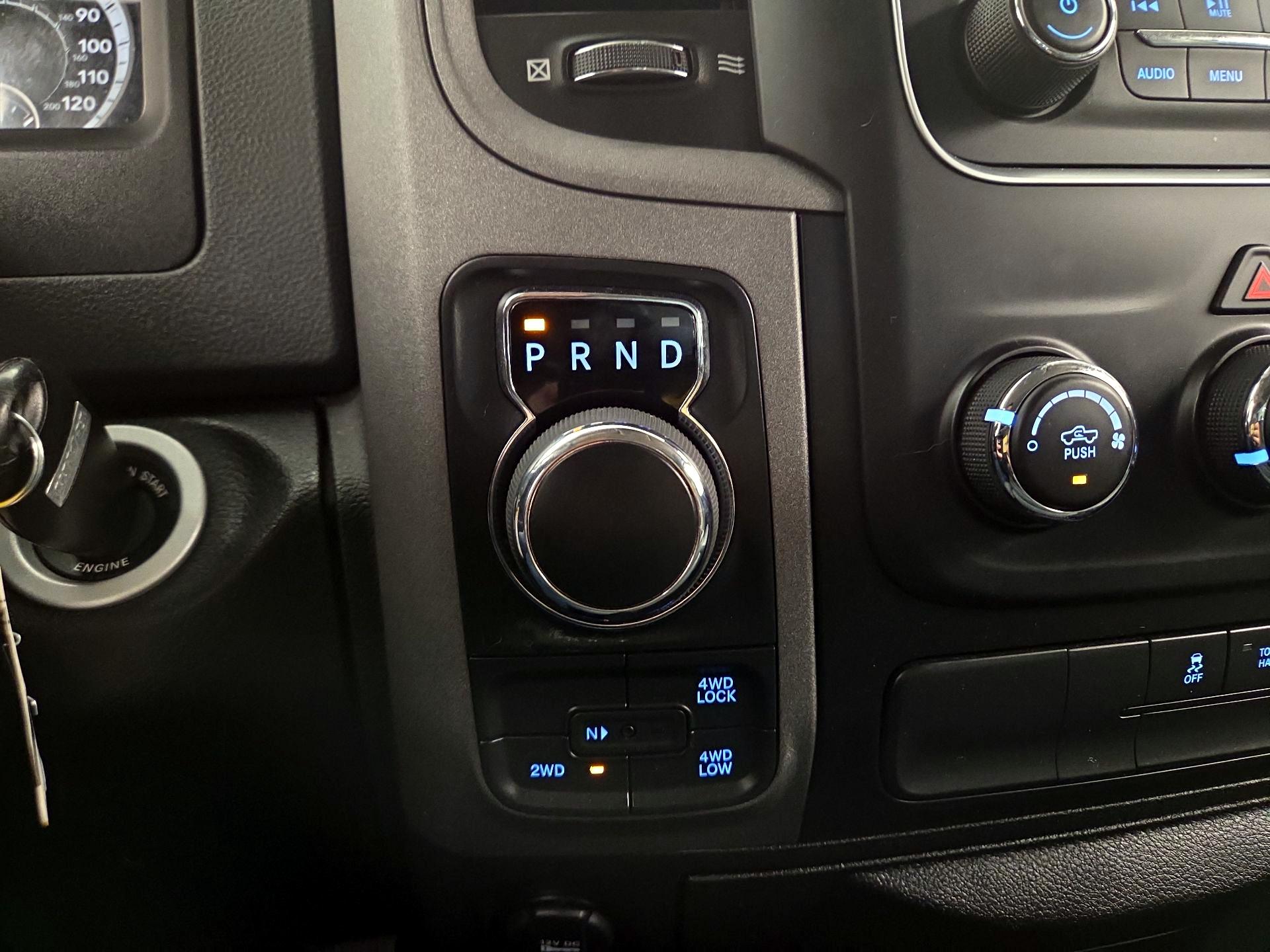 Thumbnail: 2019 RAM 1500 Classic - 16