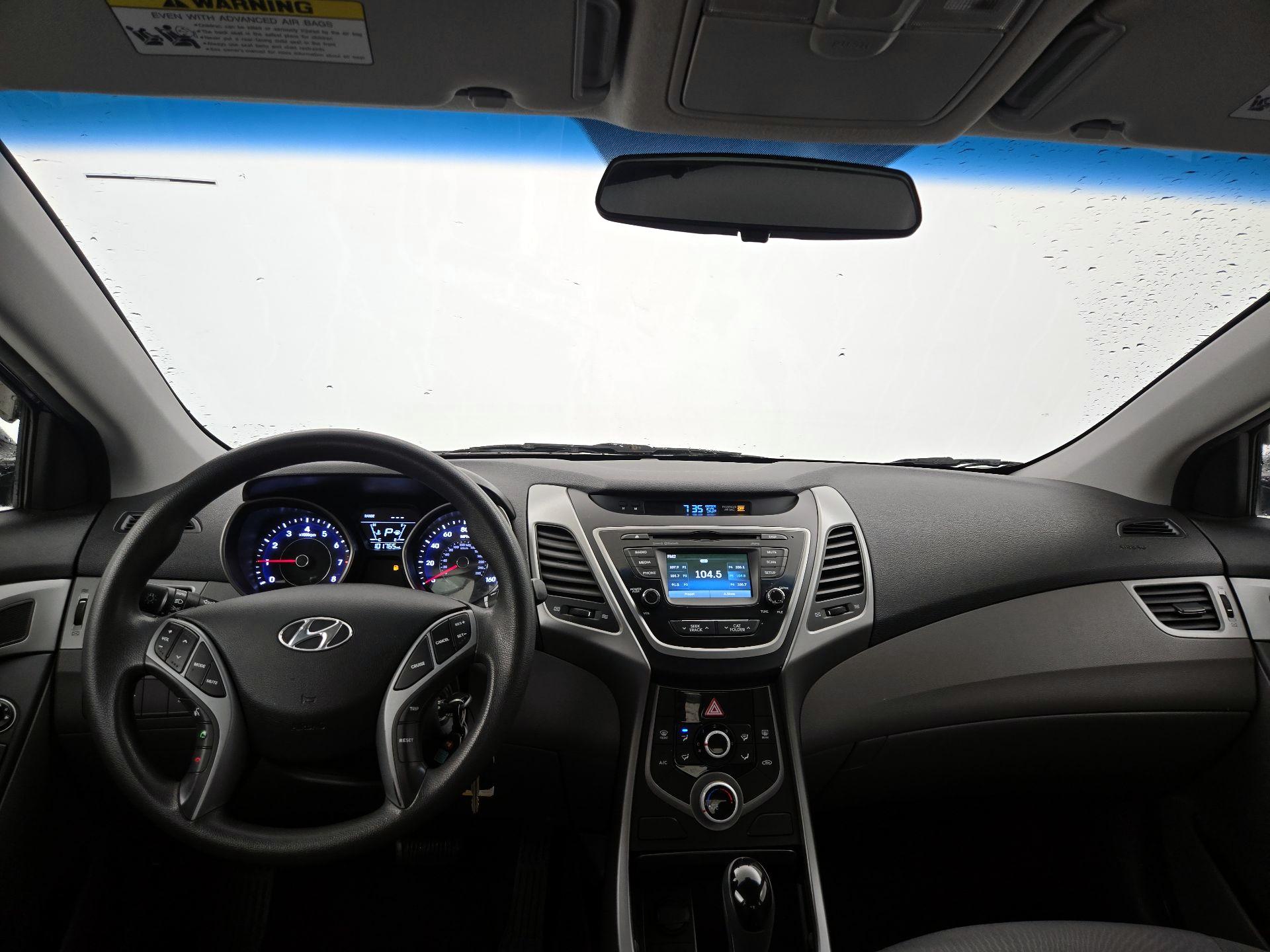 Thumbnail: 2016 Hyundai Elantra - 9
