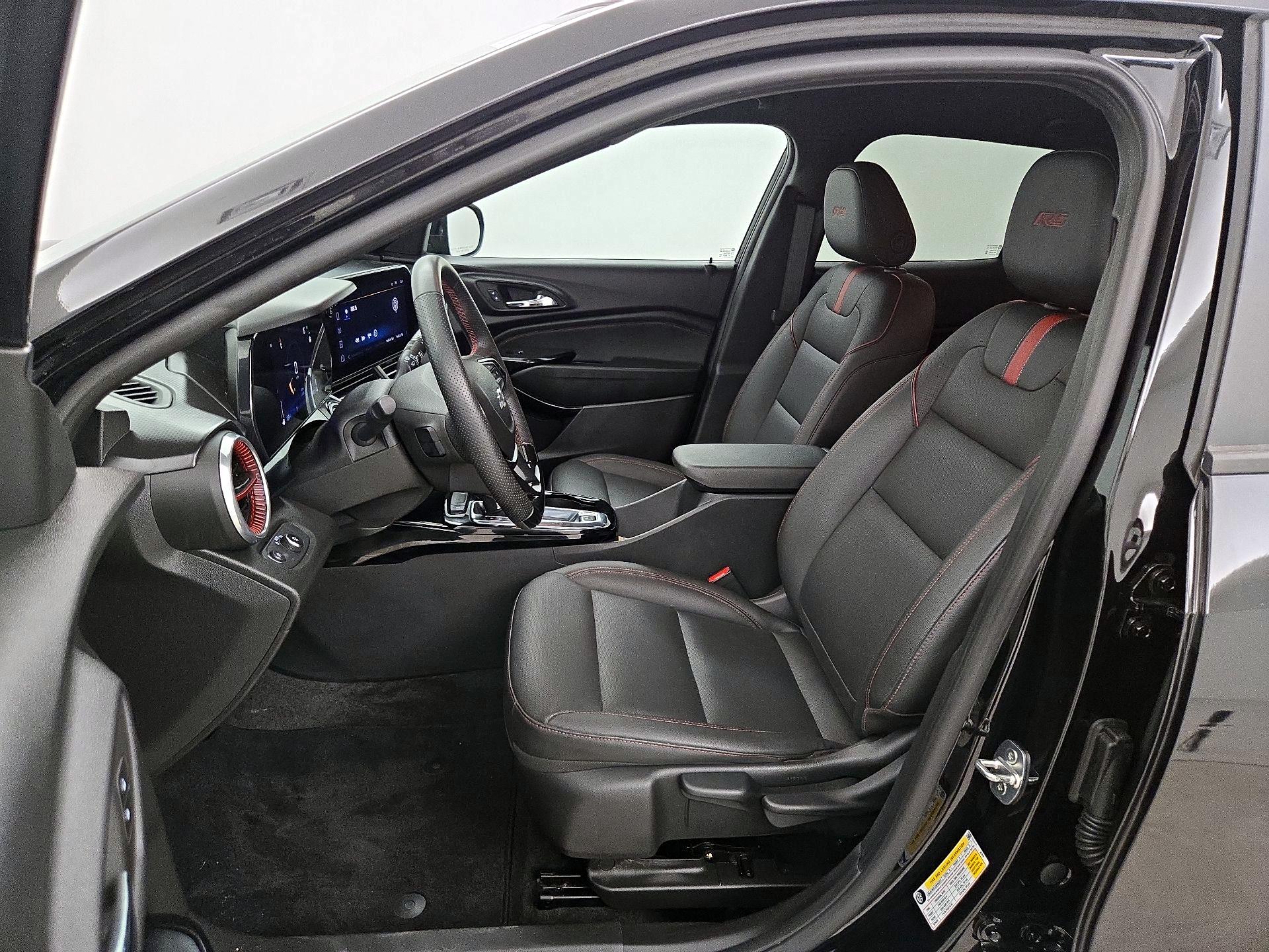 Thumbnail: 2024 Chevrolet Trax - 11