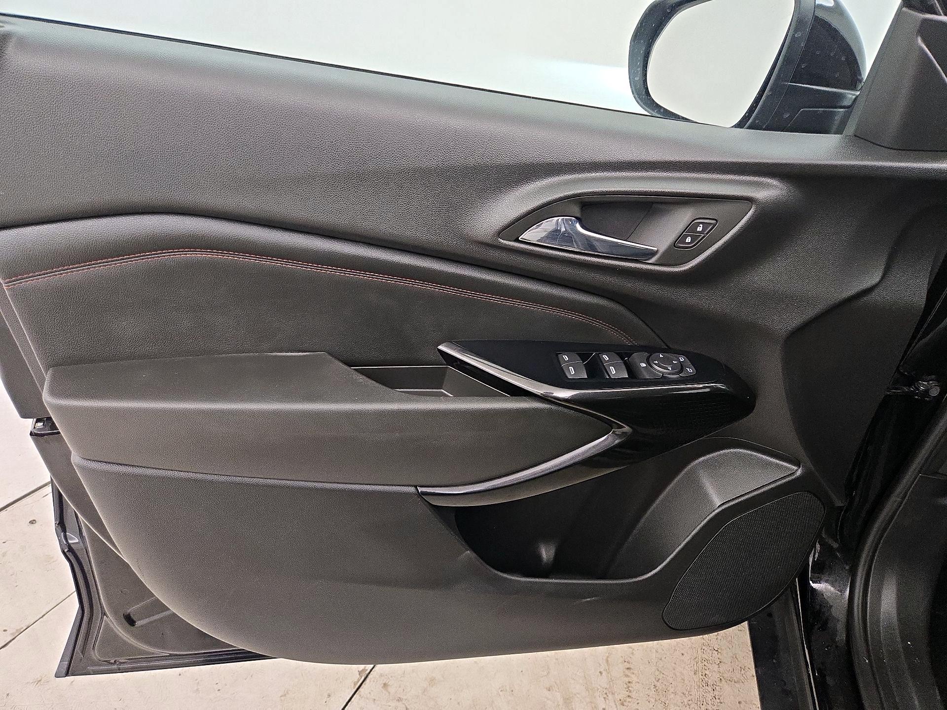 Thumbnail: 2024 Chevrolet Trax - 12