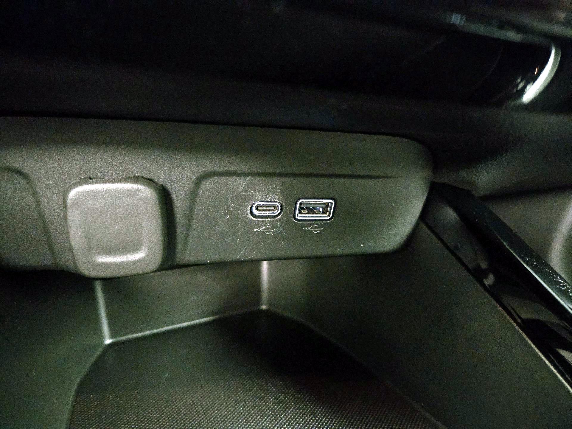 Thumbnail: 2024 Chevrolet Trax - 18