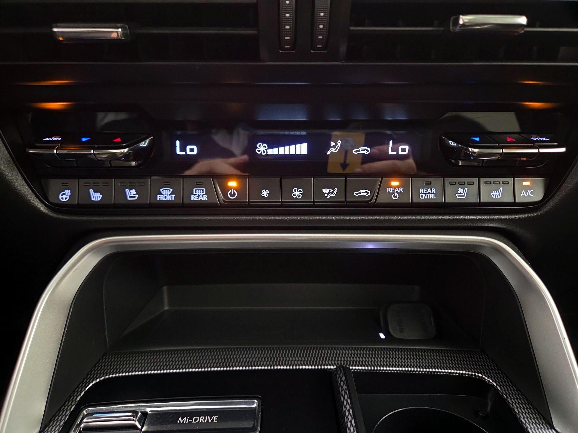 Thumbnail: 2024 Mazda CX-90 - 17