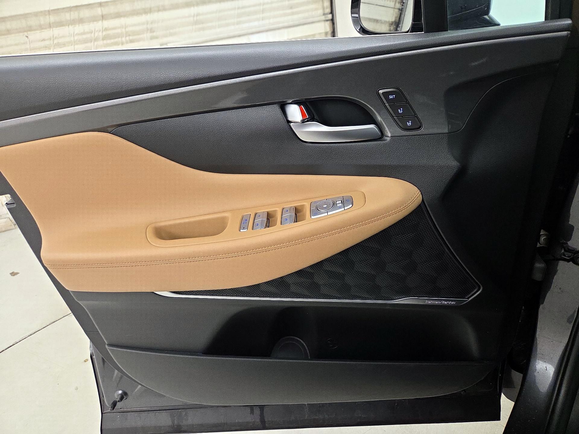 Thumbnail: 2023 Hyundai Santa Fe - 12