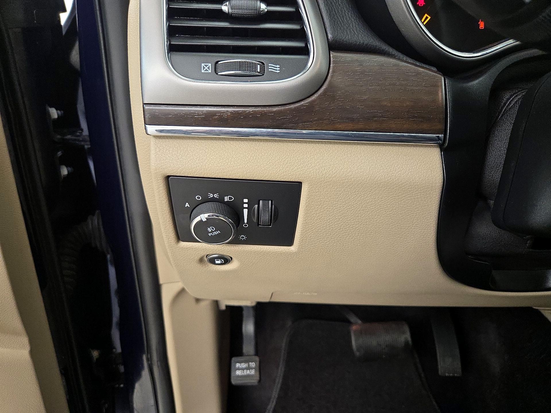 Thumbnail: 2018 Jeep Grand Cherokee - 13