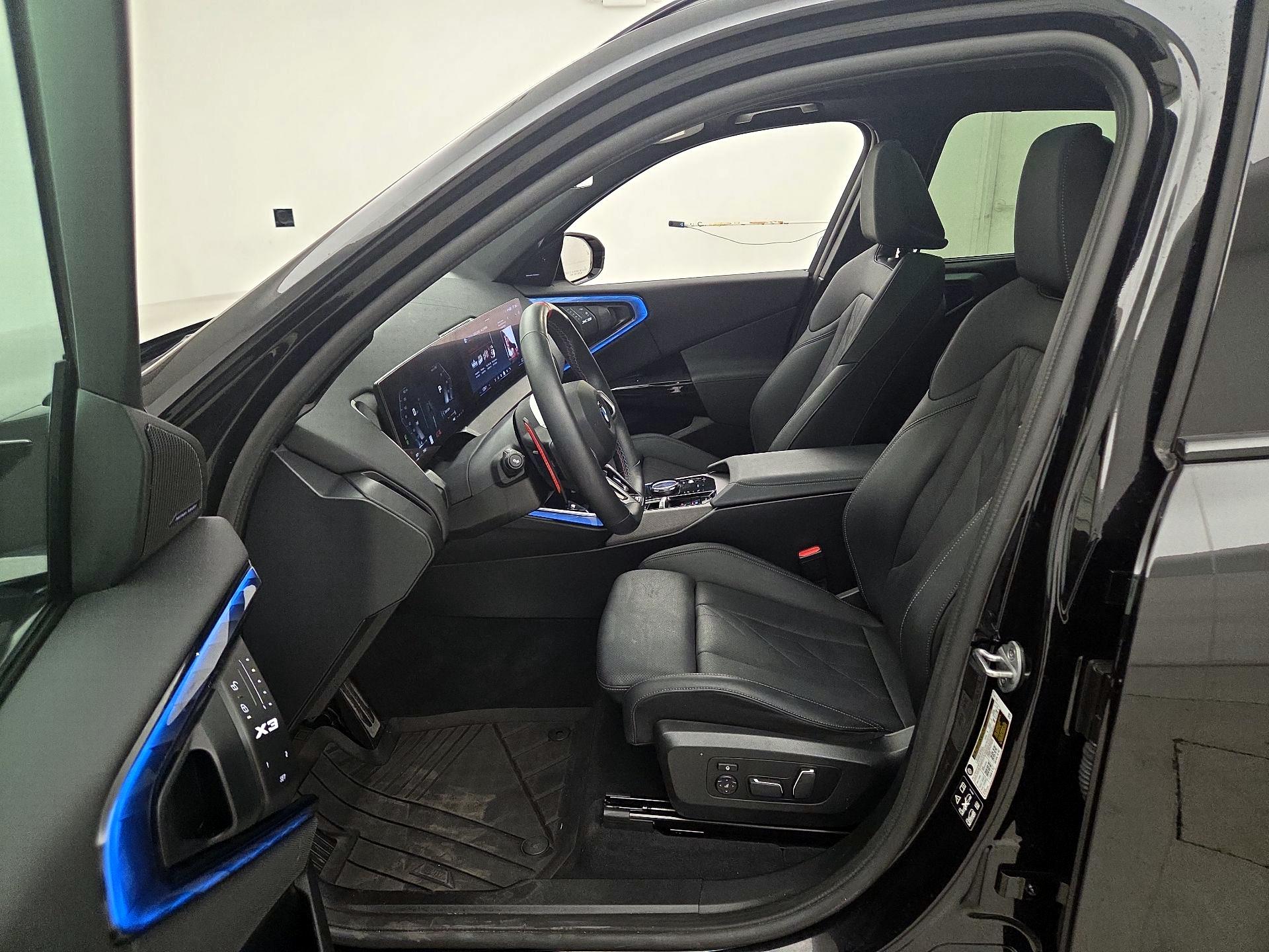 Thumbnail: 2025 BMW X3 - 11