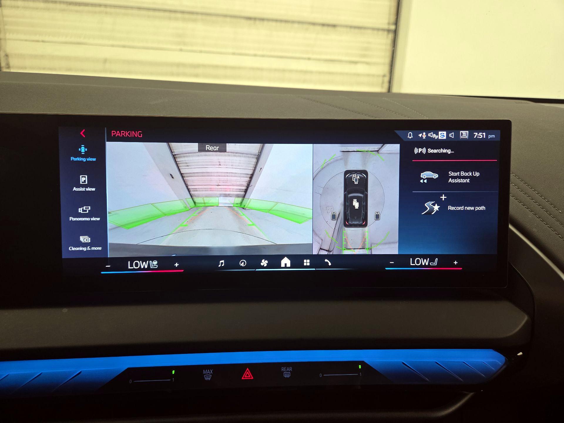 Thumbnail: 2025 BMW X3 - 13