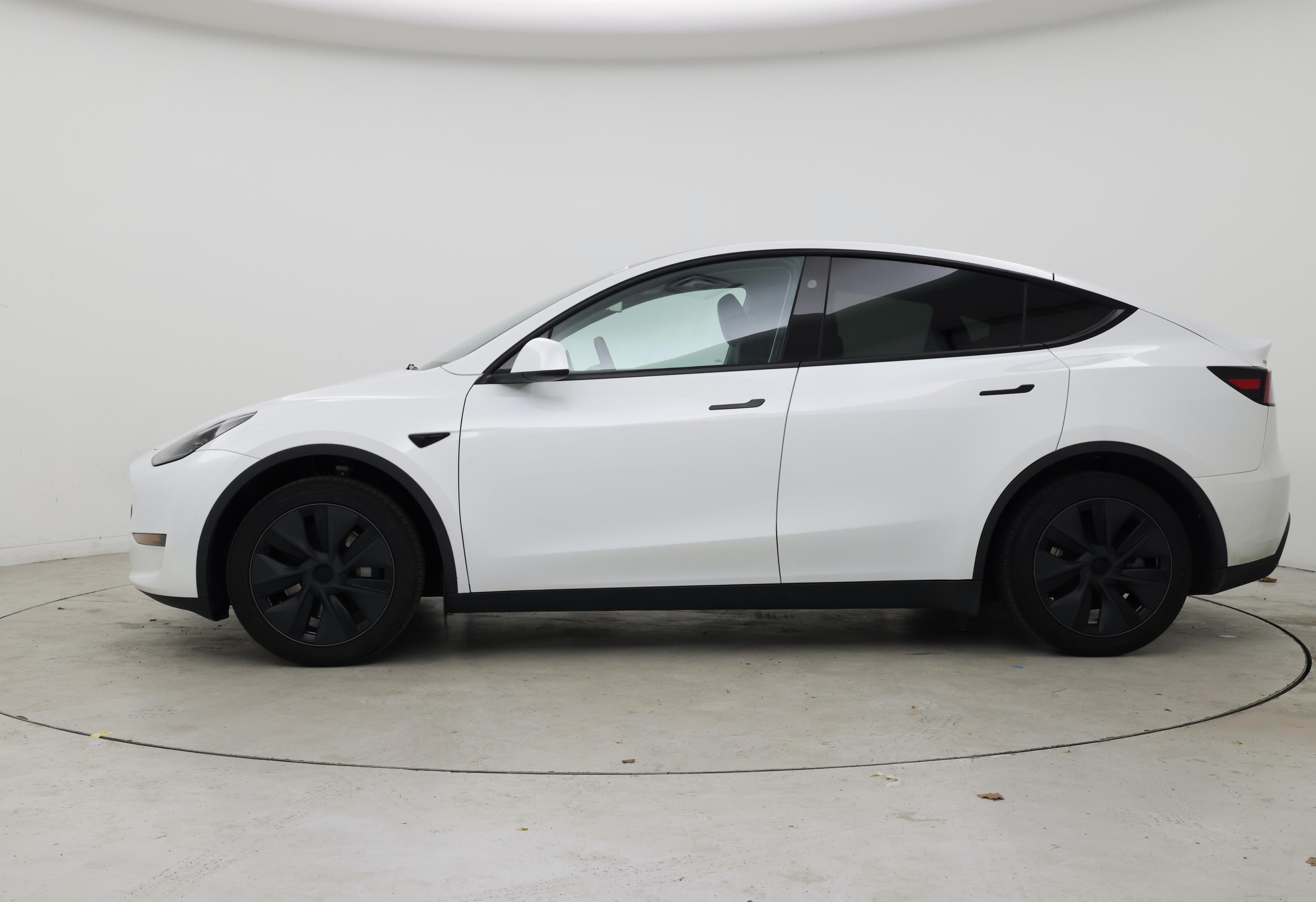 Thumbnail: 2024 Tesla Model Y - 3