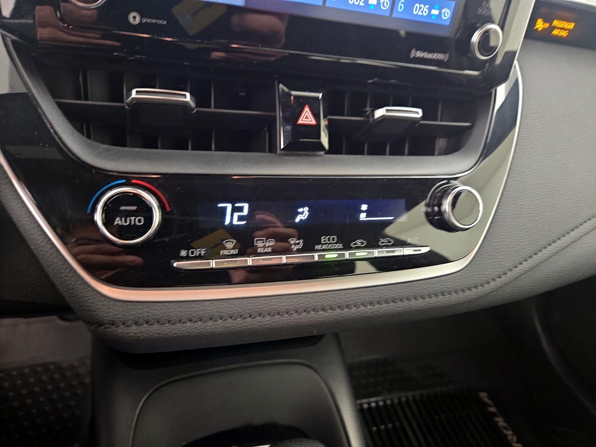 Thumbnail: 2021 Toyota Corolla - 16