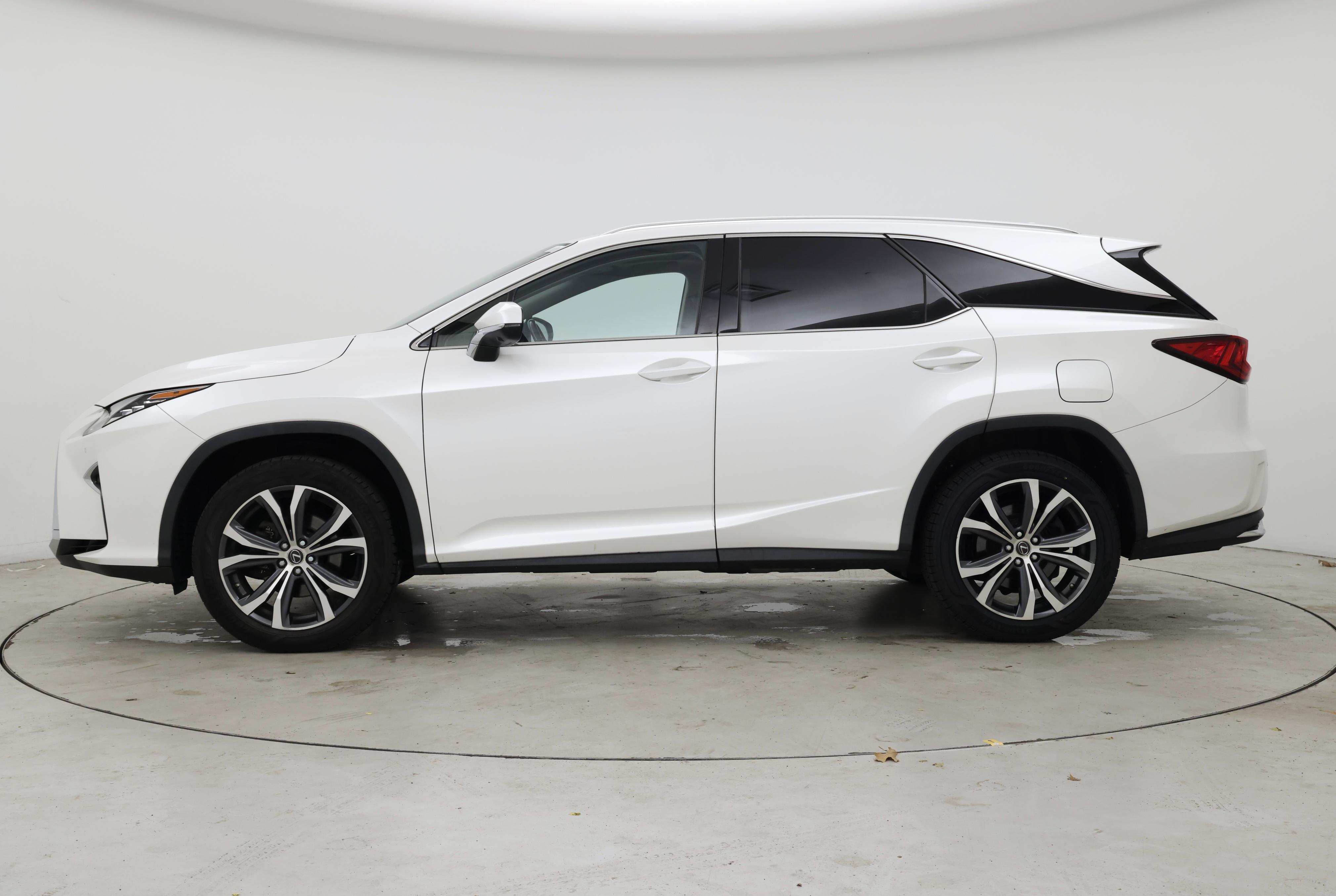 Thumbnail: 2019 Lexus RX - 3