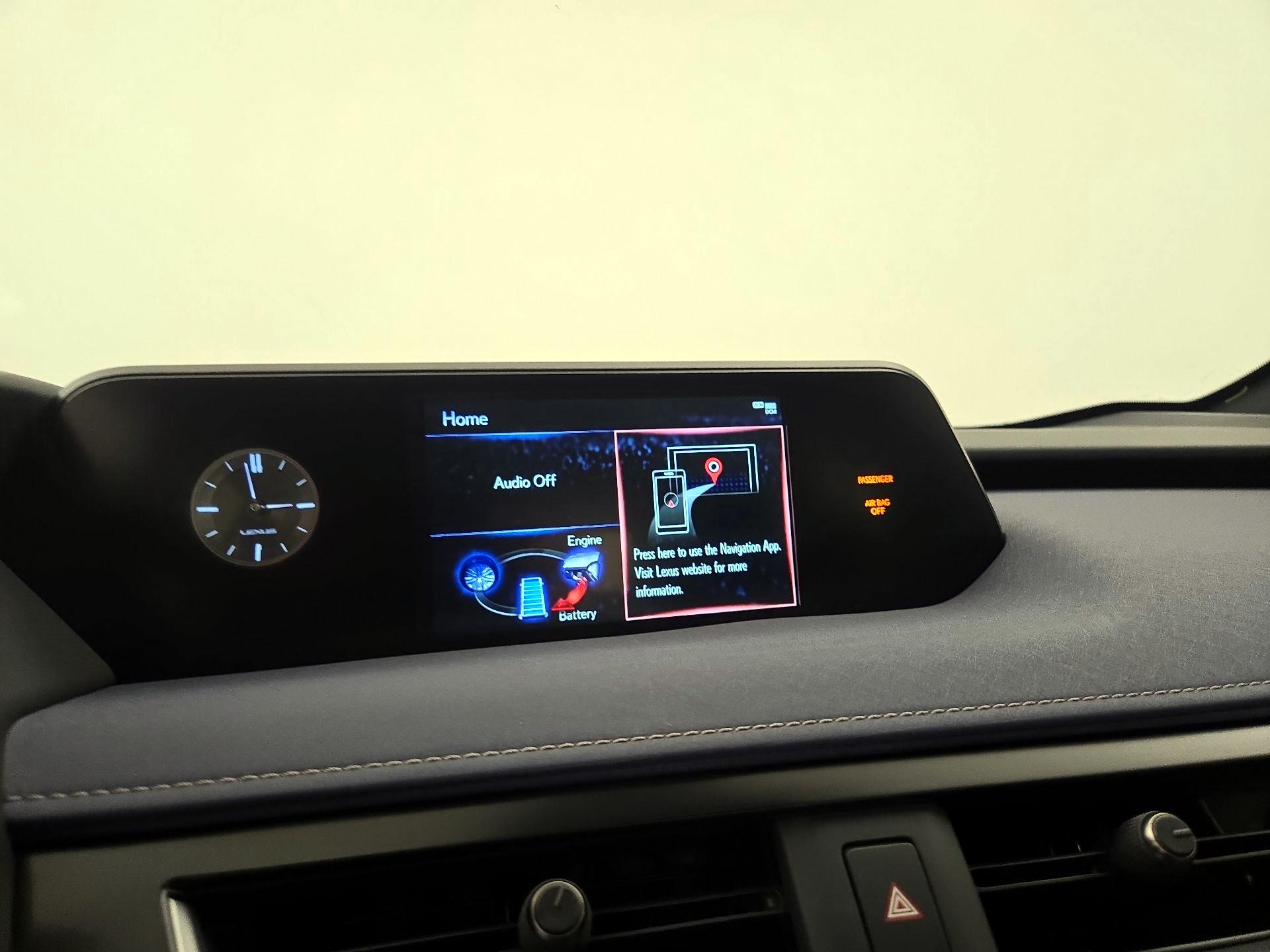 Thumbnail: 2022 Lexus UX - 15