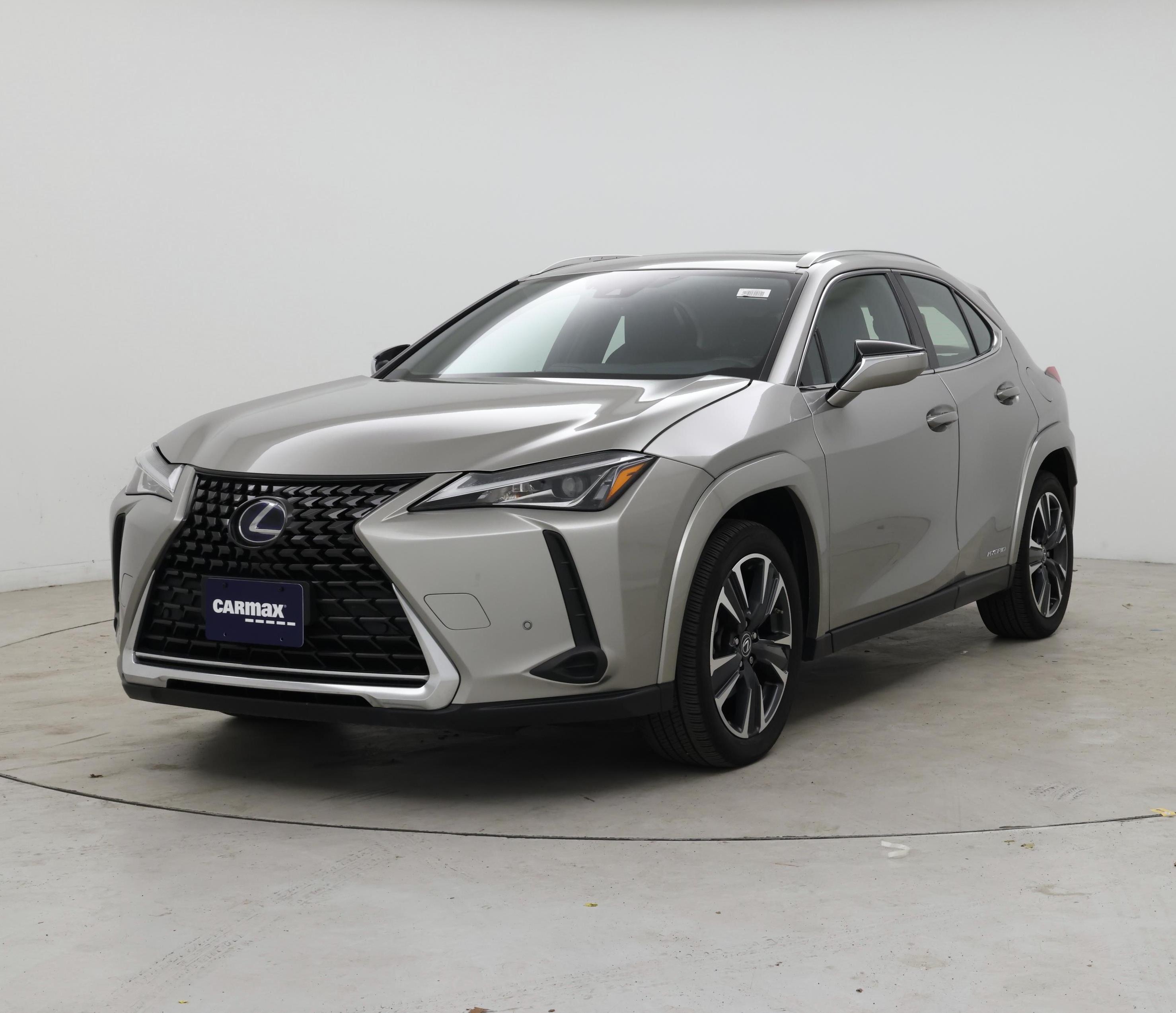 Thumbnail: 2022 Lexus UX - 4