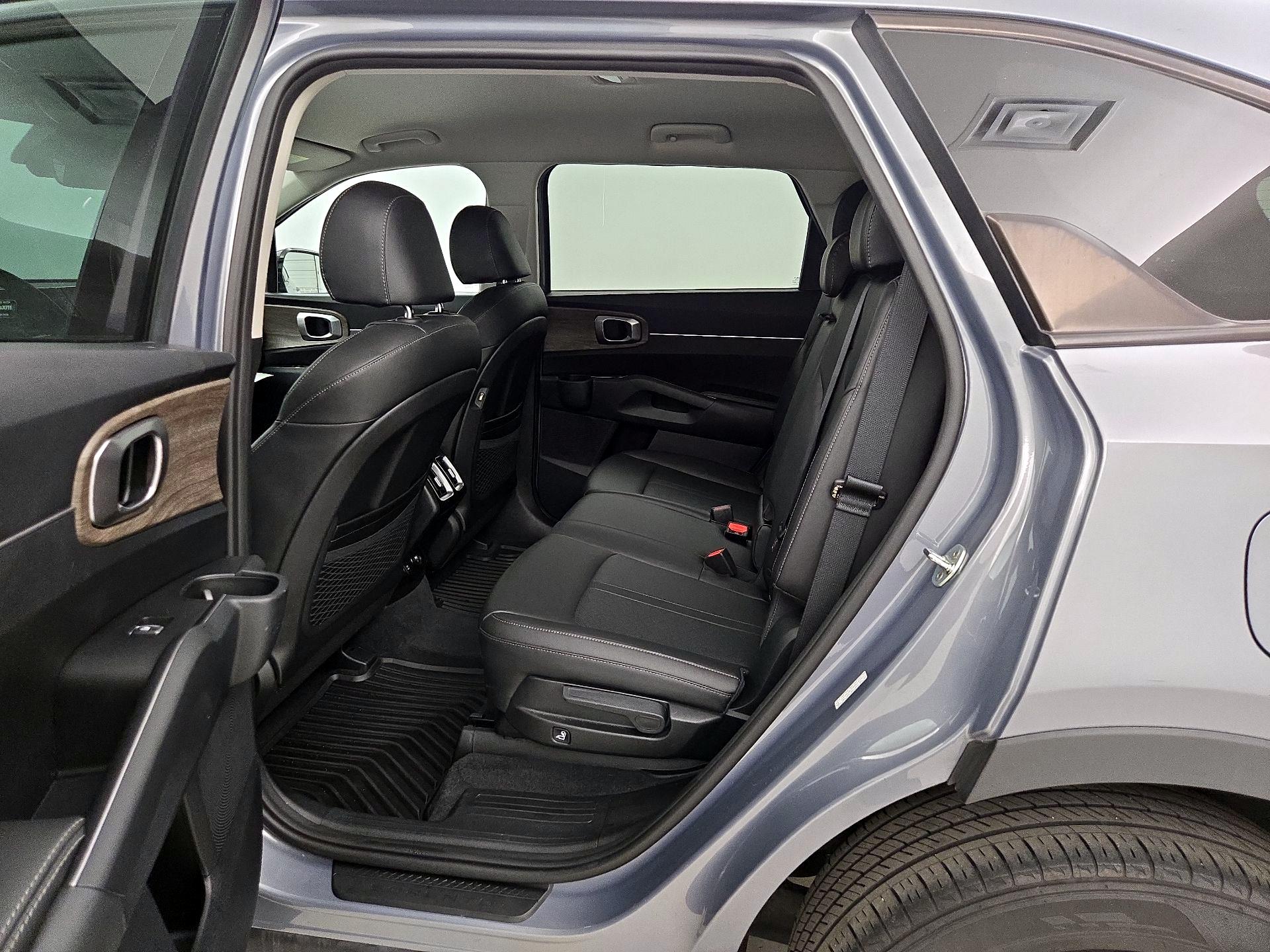 Thumbnail: 2022 Kia Sorento - 20