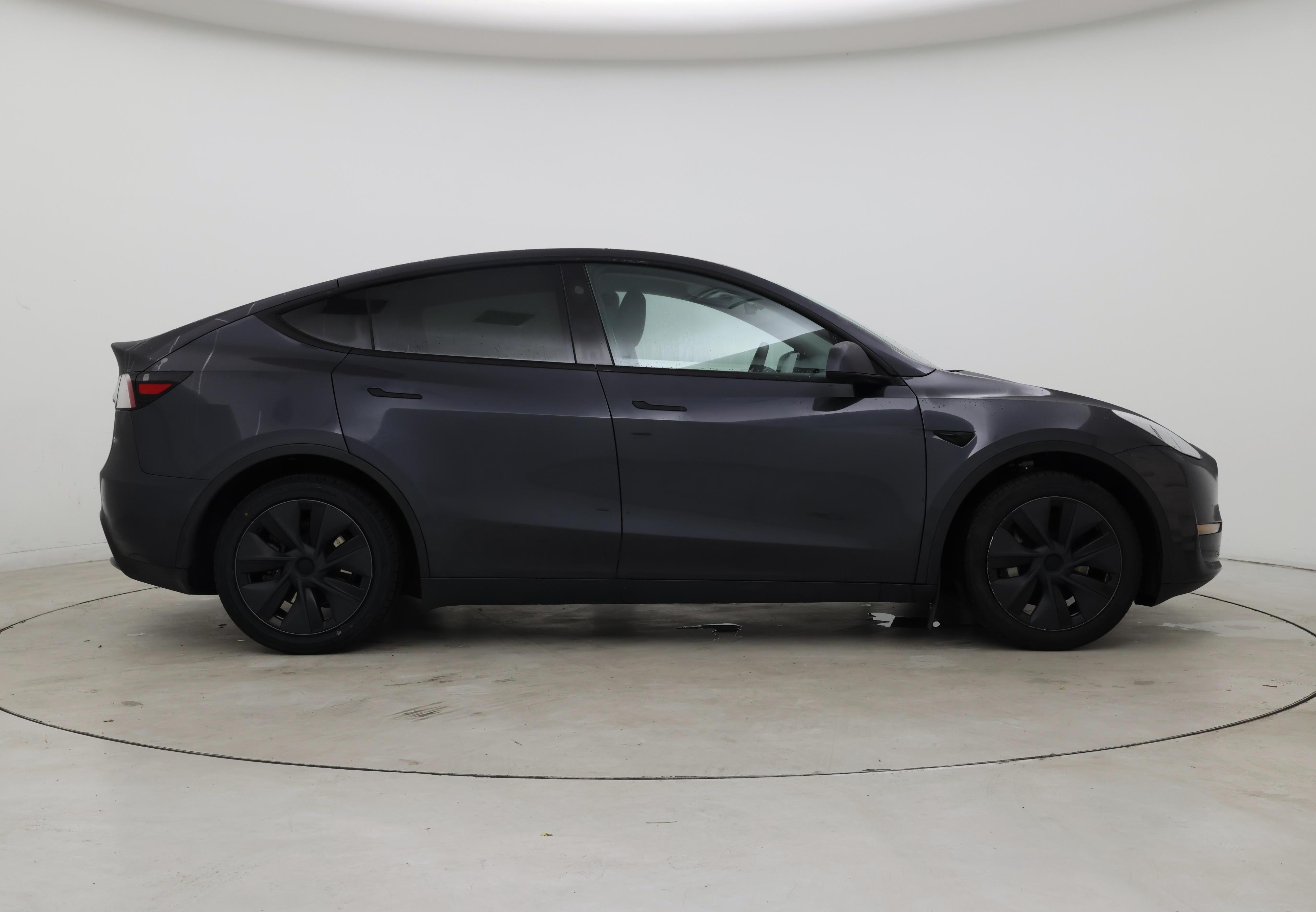 Thumbnail: 2024 Tesla Model Y - 7