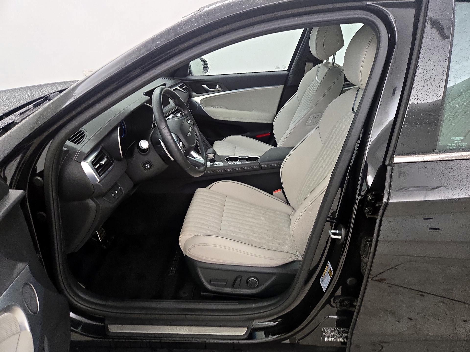 Thumbnail: 2024 Genesis G70 - 11