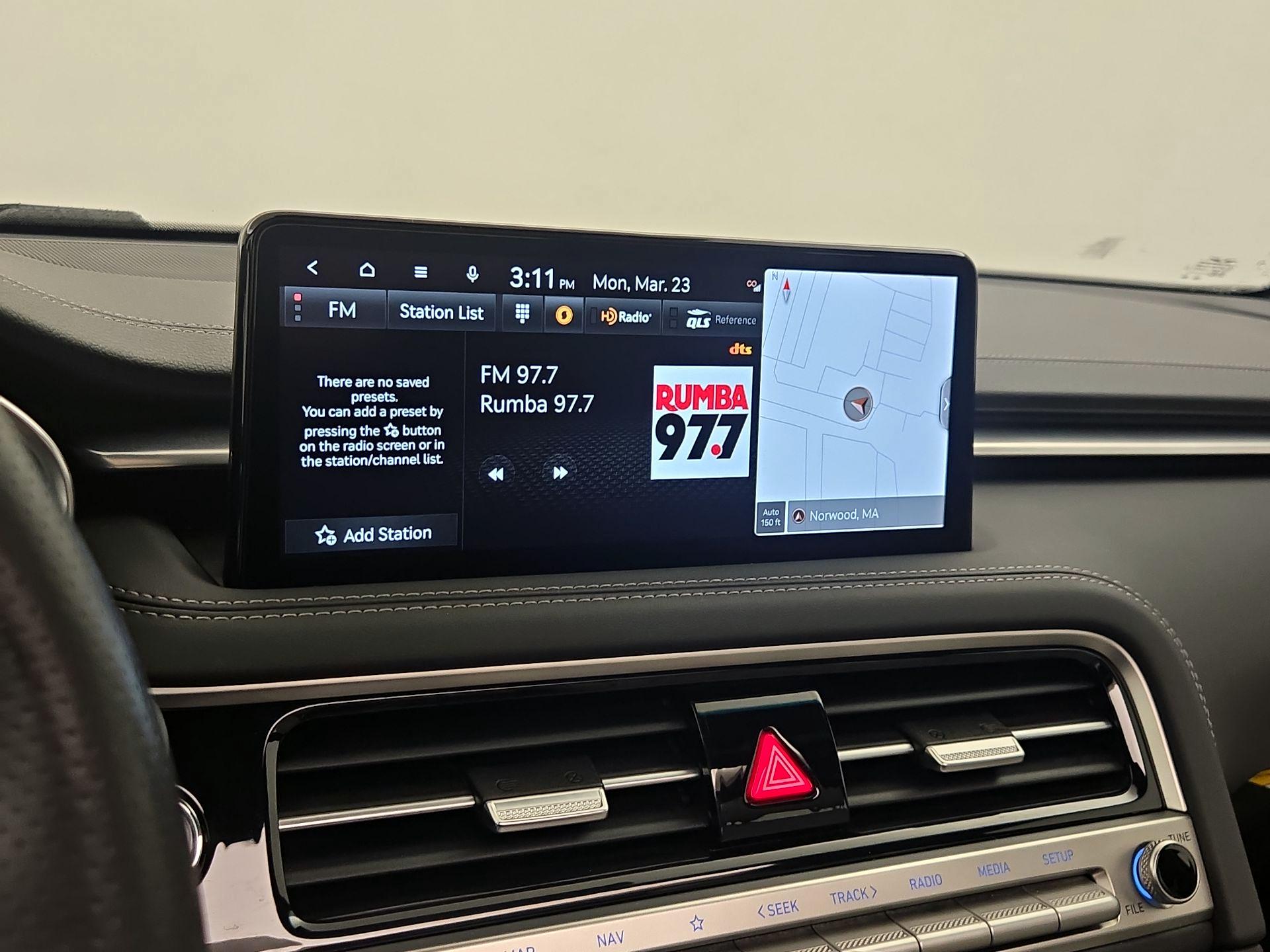 Thumbnail: 2024 Genesis G70 - 16