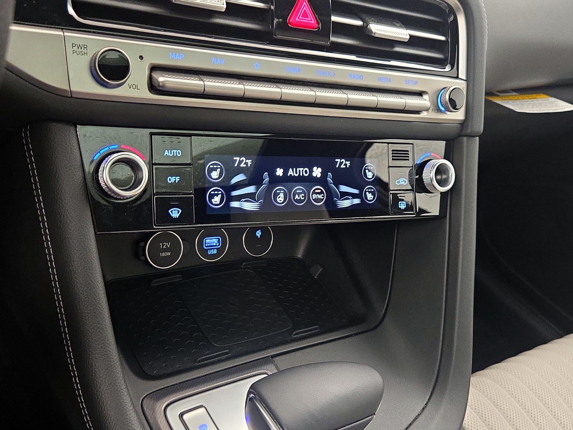 Thumbnail: 2024 Genesis G70 - 17