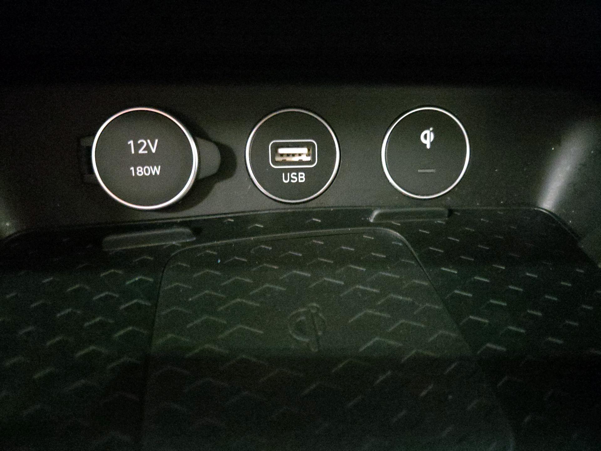 Thumbnail: 2024 Genesis G70 - 19