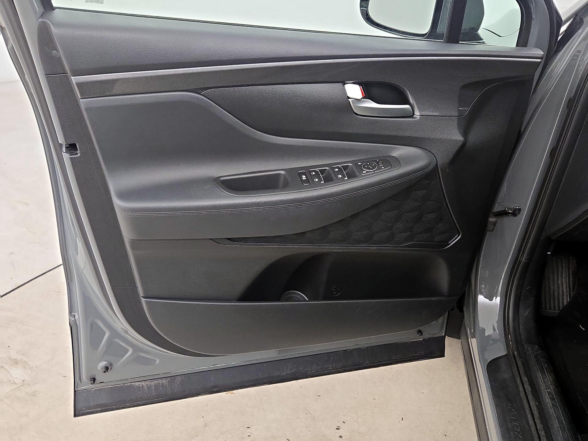 Thumbnail: 2021 Hyundai Santa Fe - 12