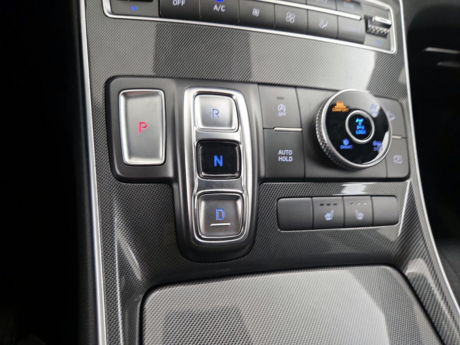 Thumbnail: 2021 Hyundai Santa Fe - 17