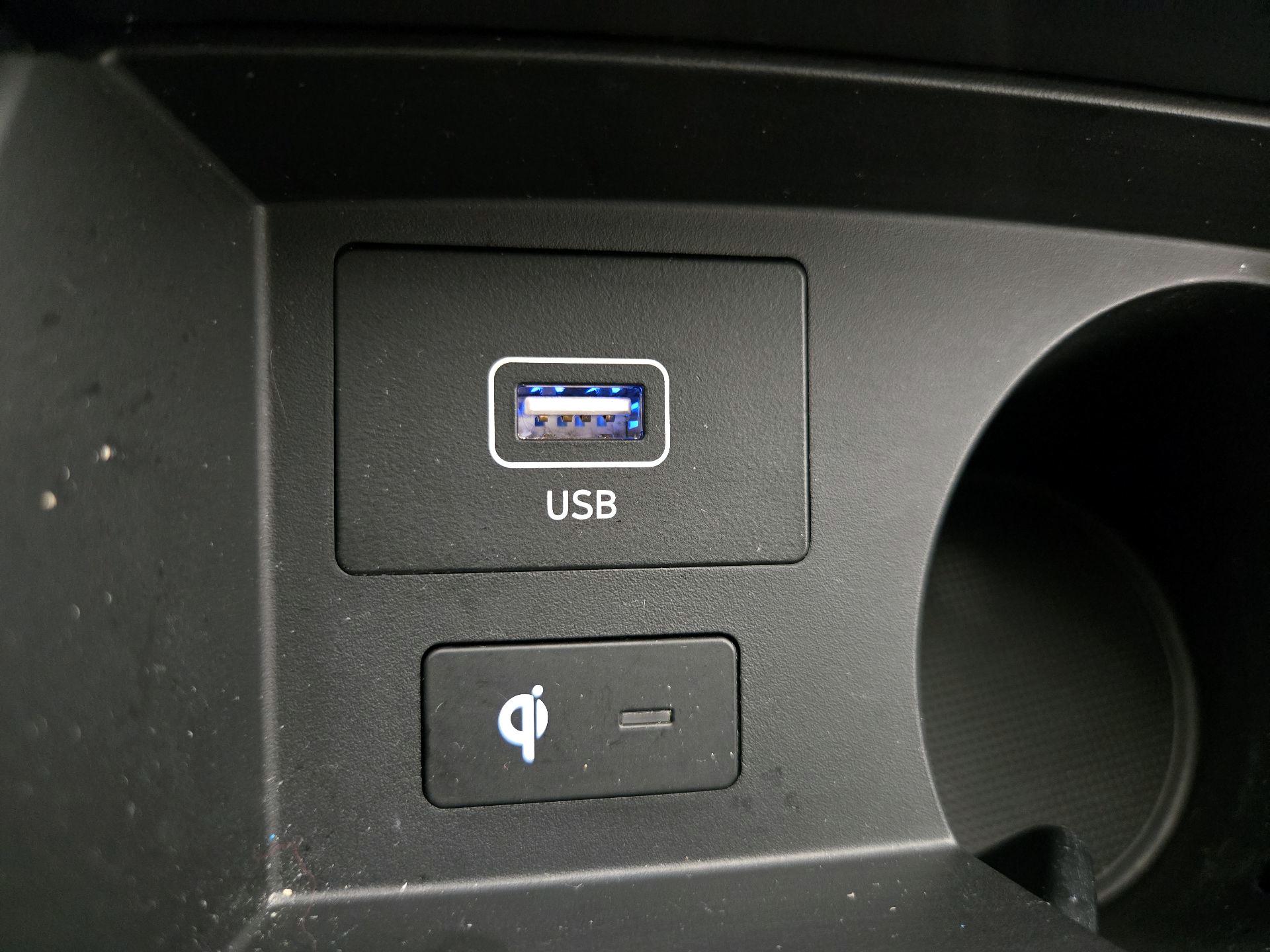 Thumbnail: 2021 Hyundai Santa Fe - 18